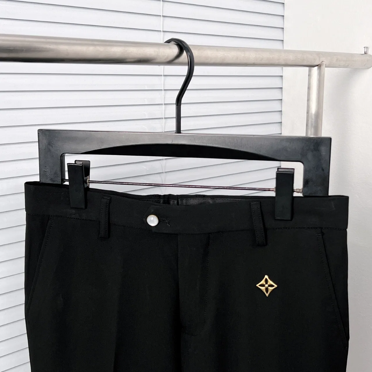 LV 27FW JBJVXGJ 192 슬랙스 3