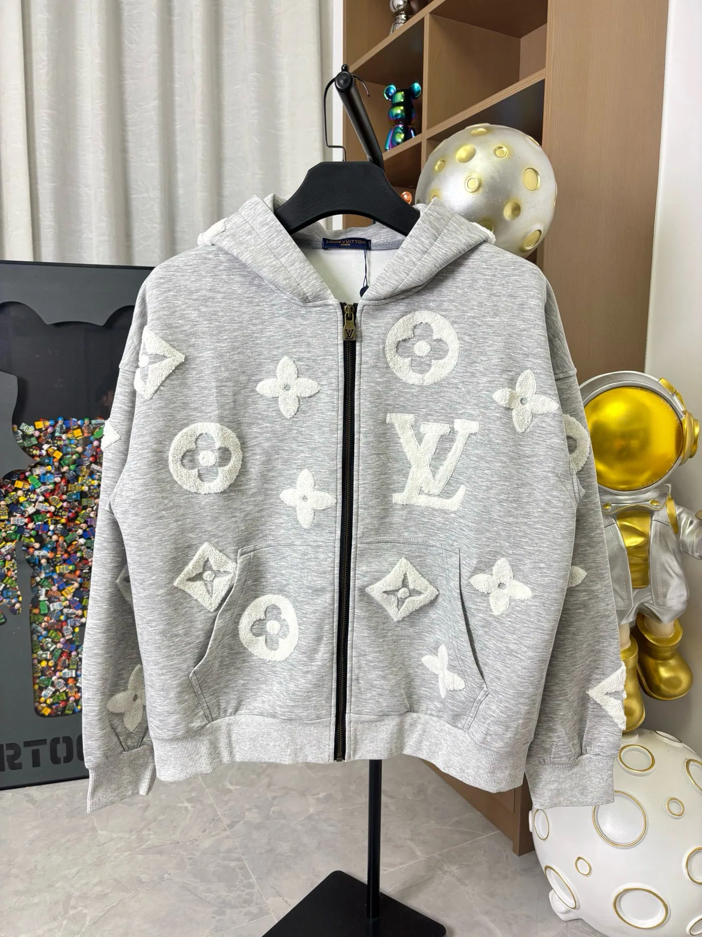 LV 27FW JBJVXGJ 214 집업후드