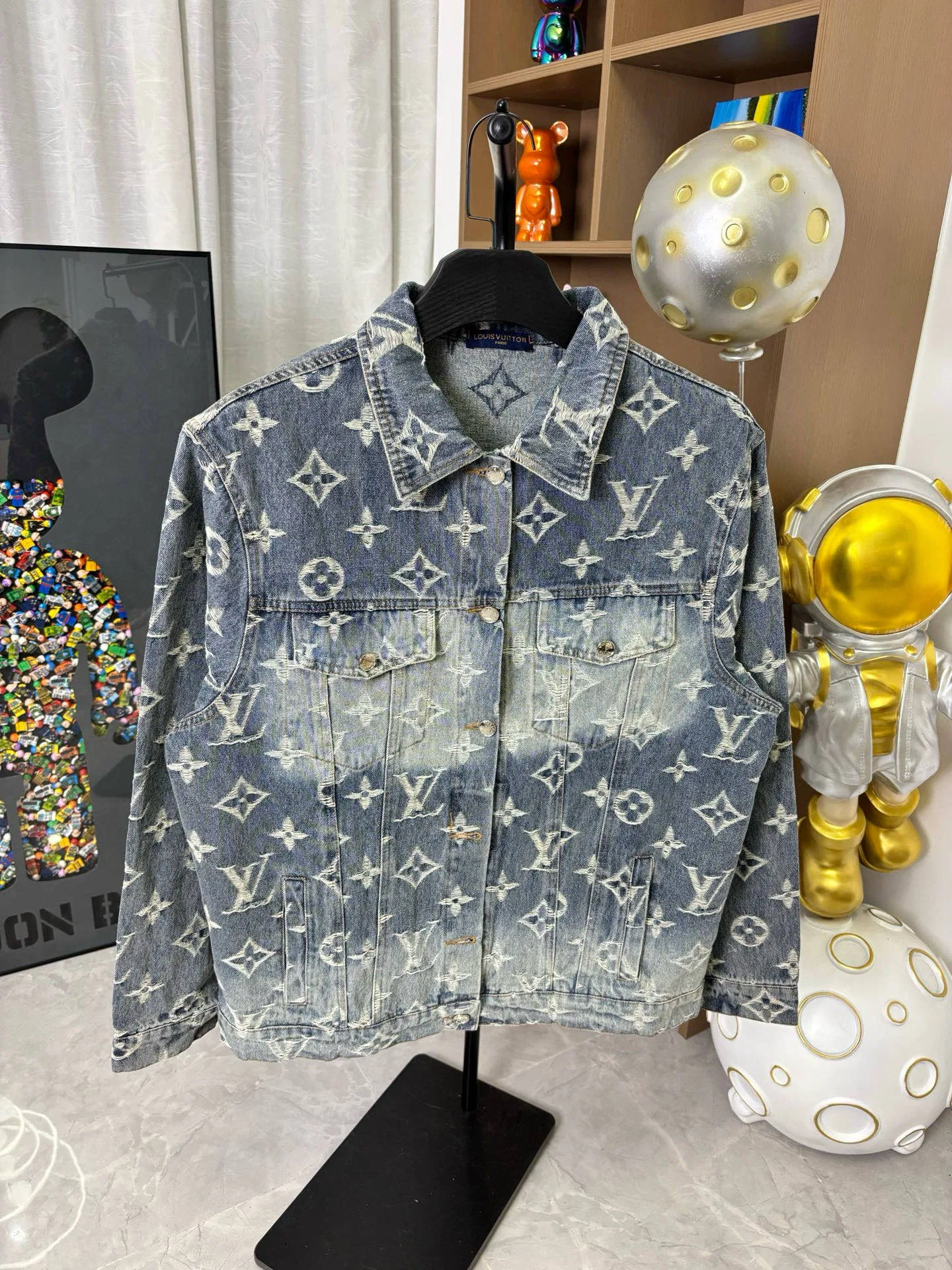 LV 27FW JBJVXGJ 215 데님자켓 3