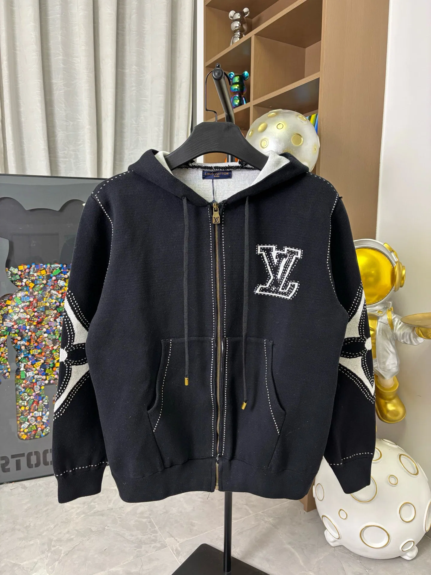 LV 27FW JBJVXGJ 216 집업후드 4