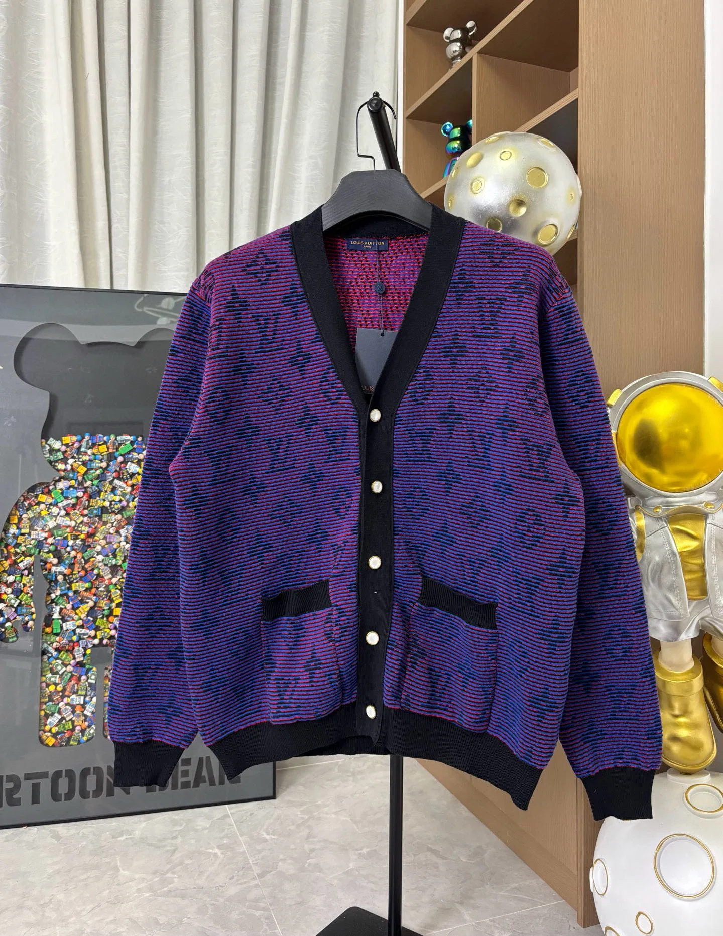 LV 27FW JBJVXGJ 217 가디건