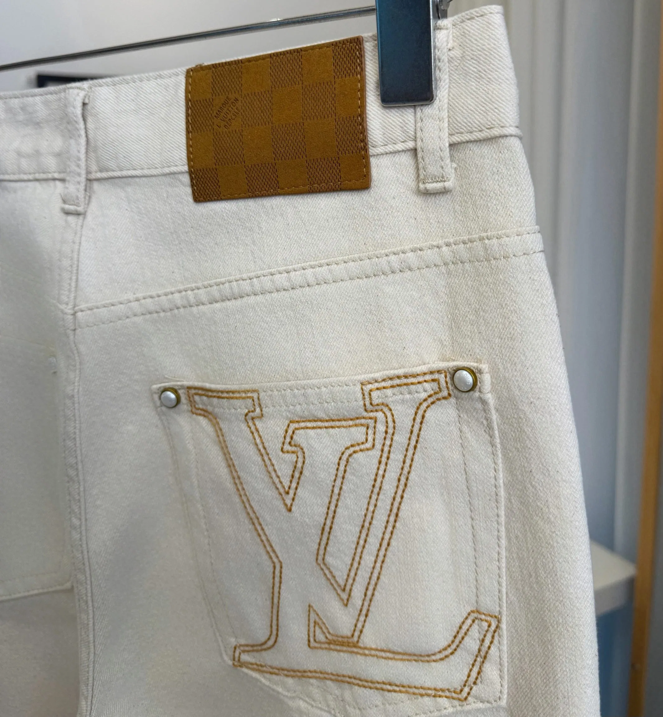 LV 27FW JBJVXGJ 221 데님팬츠 3