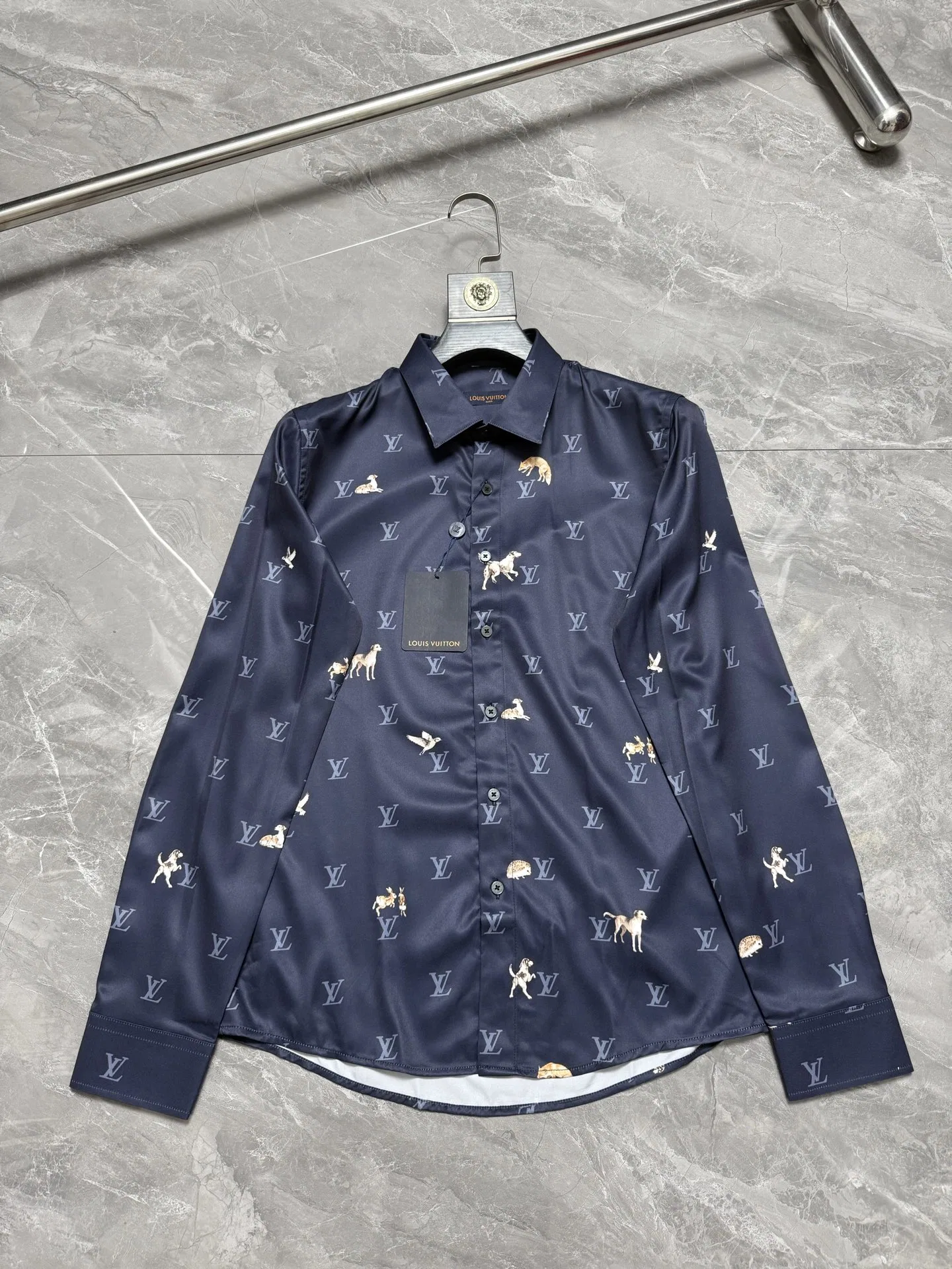 LV 27FW JBJVXGJ 222 셔츠