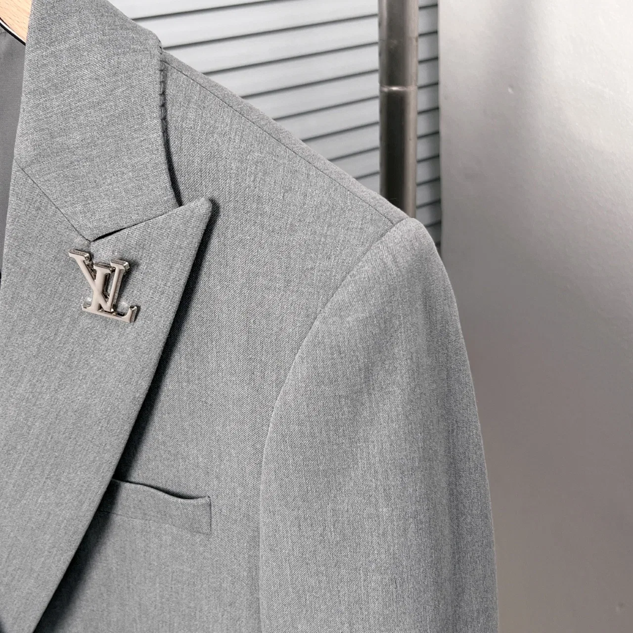 LV 27FW JBJVXGJ 257 블레이저 5