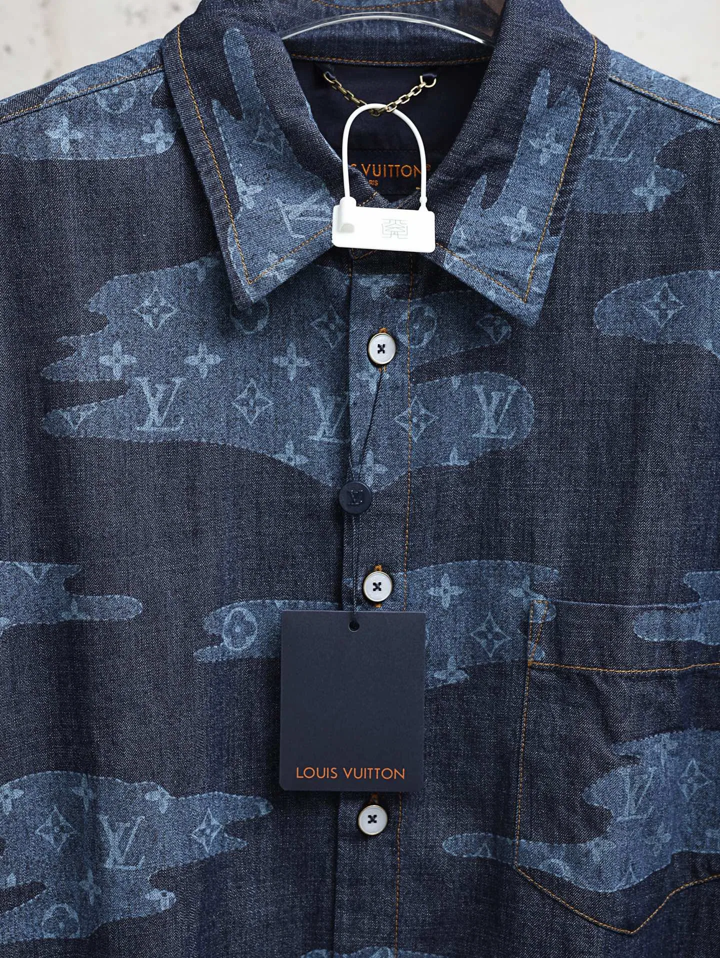 LV 27FW JBJVXGJ 258 데님반팔셔츠 4