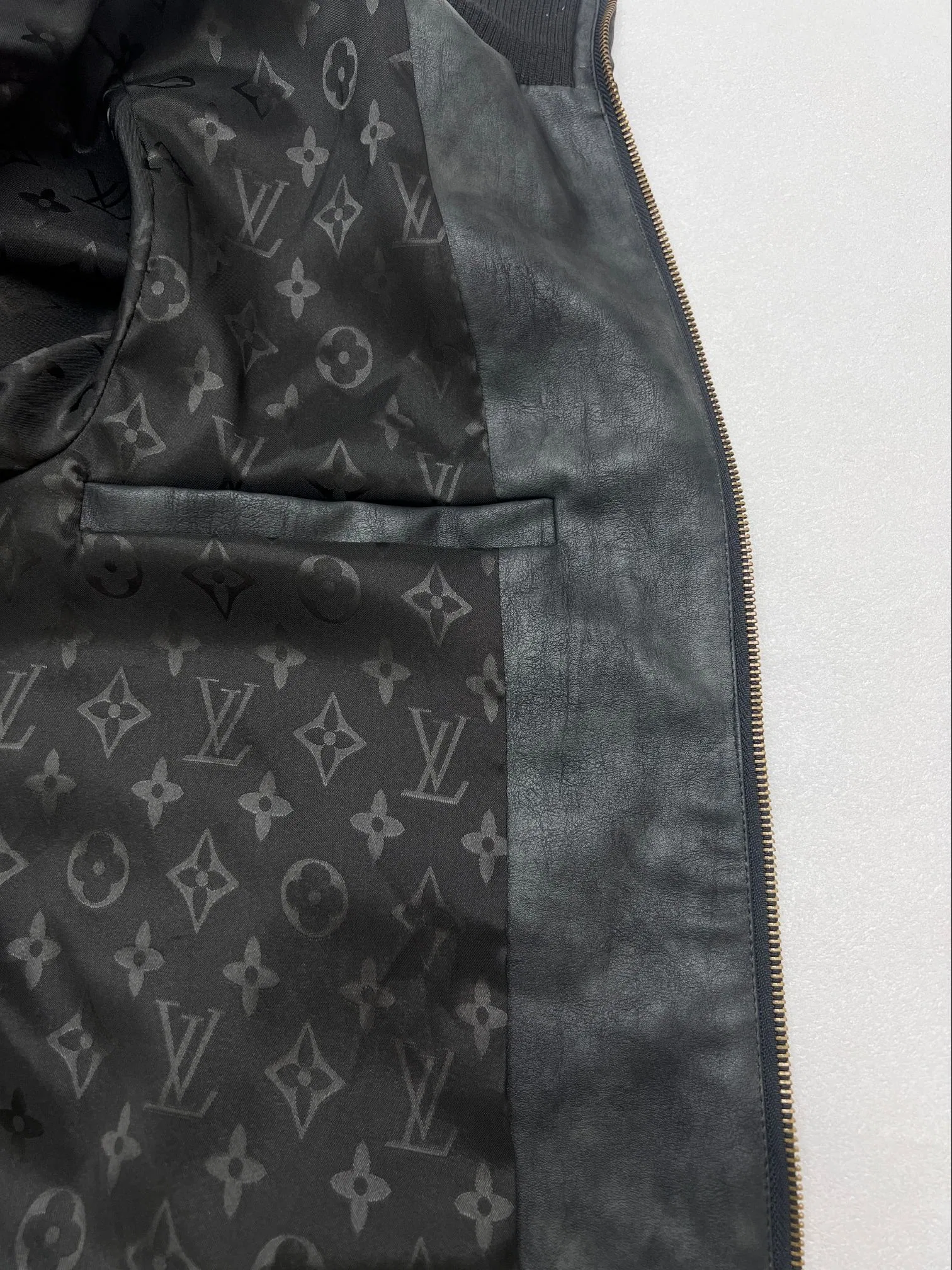 LV 27FW JBJVXGJ 287 자켓 6