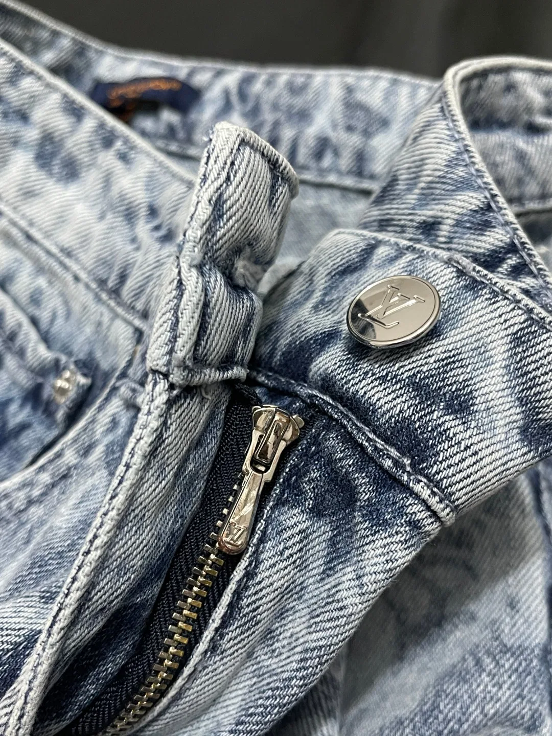 LV 27FW LDWAQLG 001 데님팬츠 5