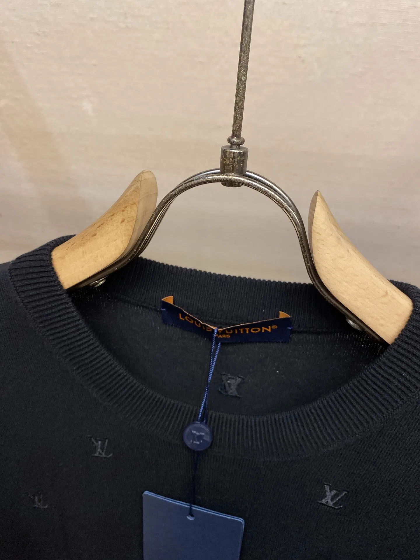 LV 27FW NODYQKY 030 반팔니트 3