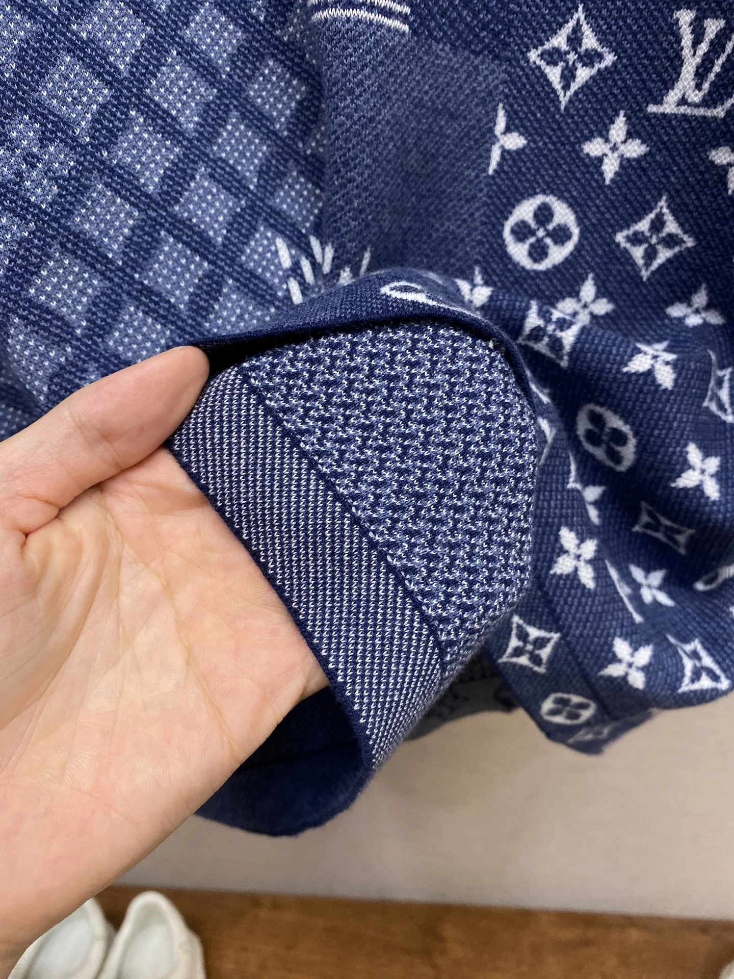 LV 27FW NODYQKY 032 반팔니트 5
