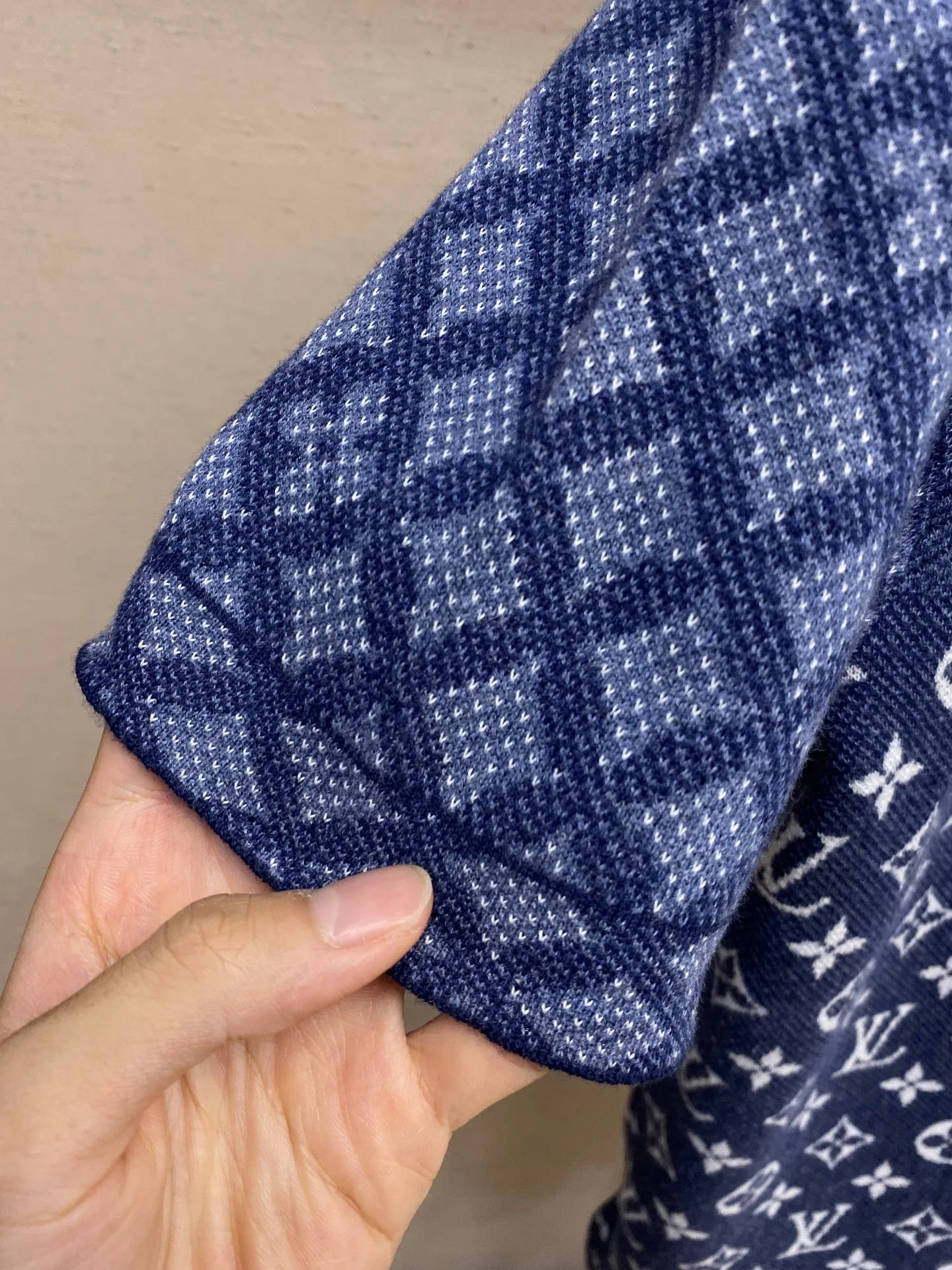 LV 27FW NODYQKY 032 반팔니트 6