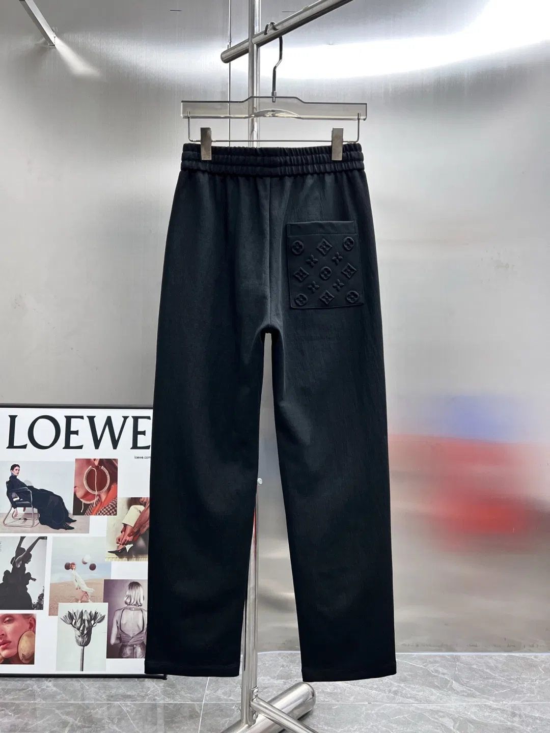 LV 27FW PXOPLTT 030 스웻팬츠
