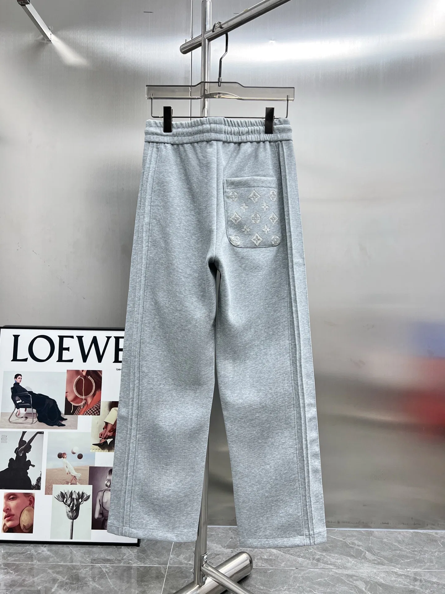 LV 27FW PXOPLTT 031 스웻팬츠 3