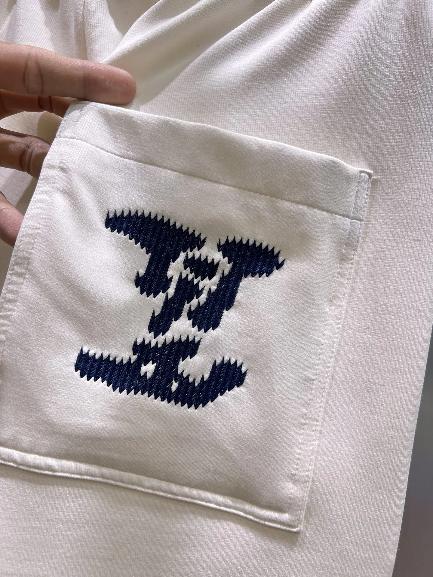 LV 27FW PXOPLTT 033 스웻팬츠 6