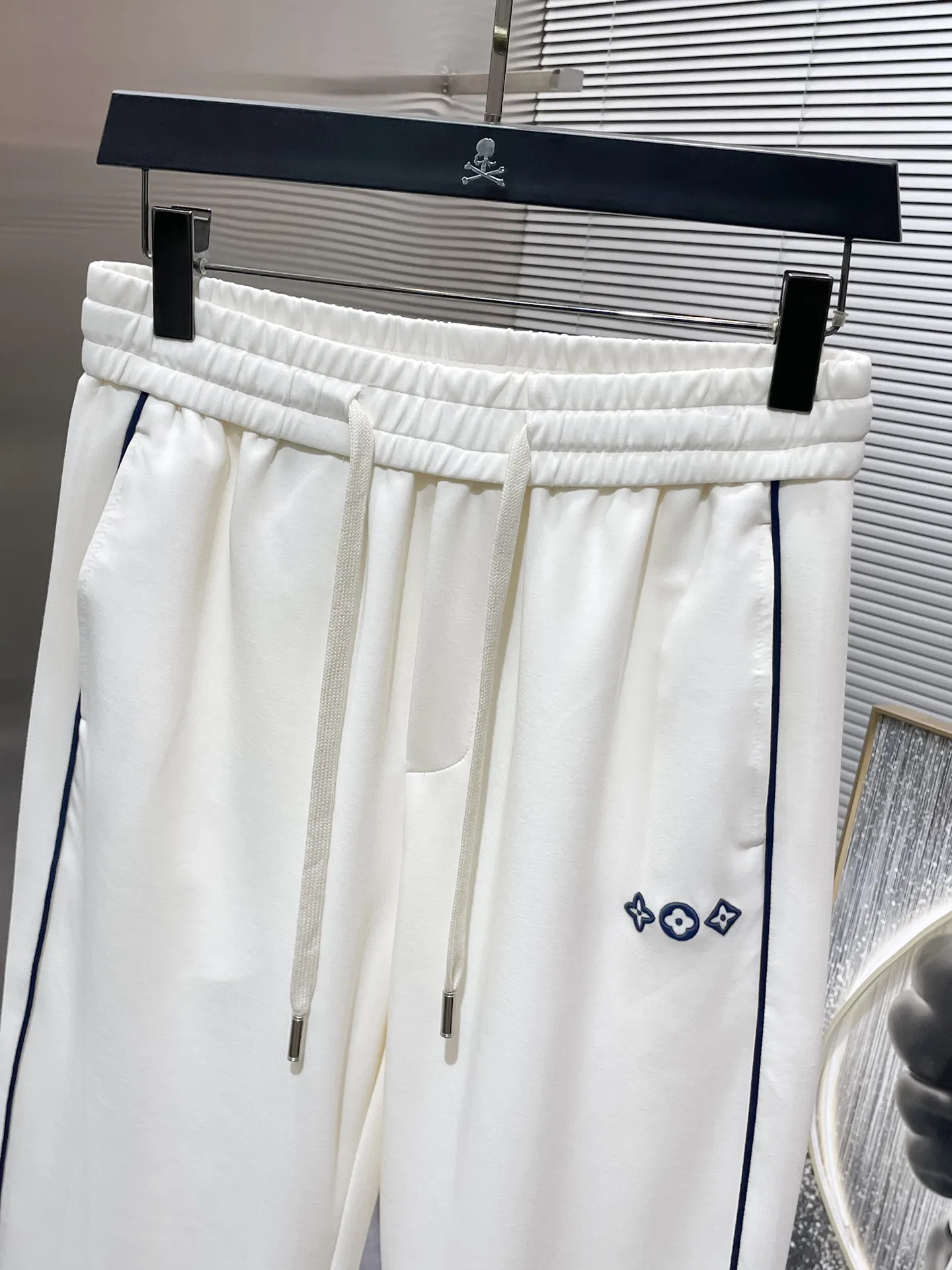 LV 27FW PXOPLTT 034 스웻팬츠 4