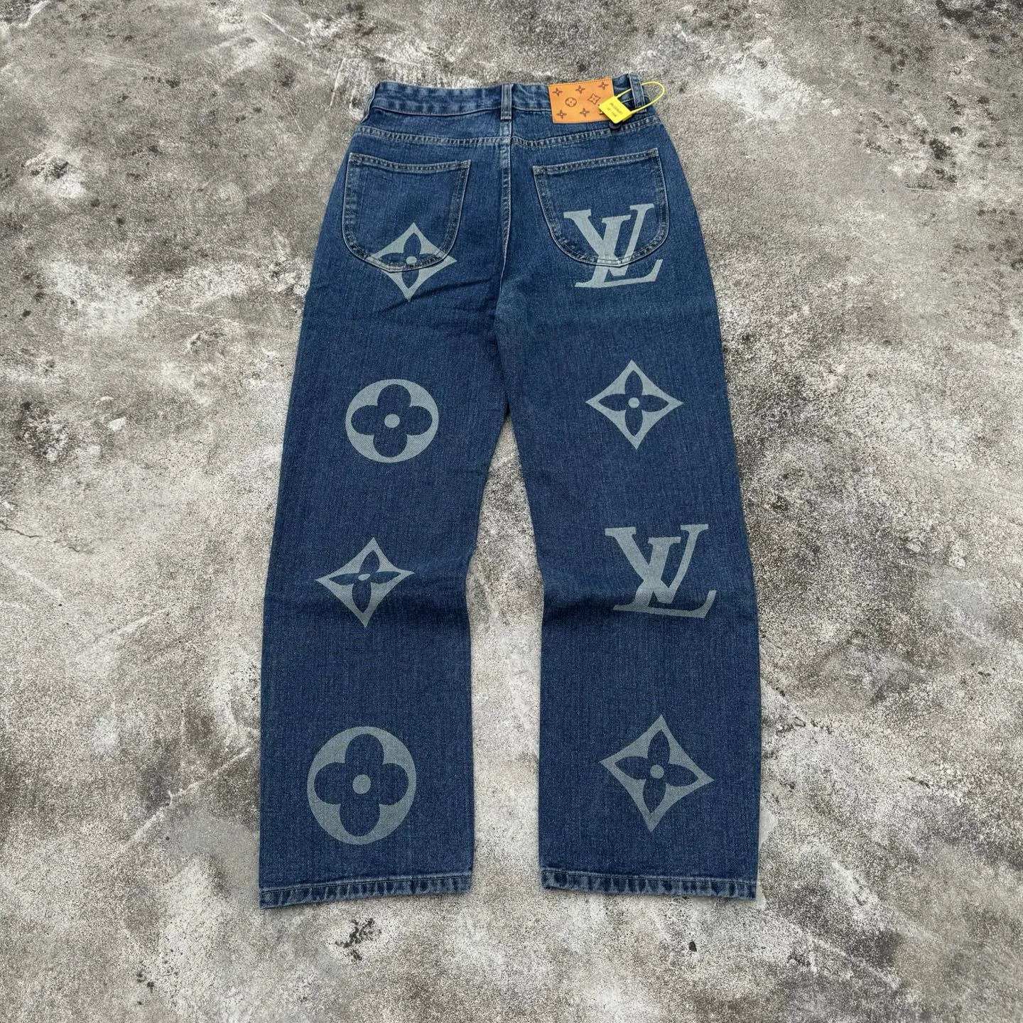 LV 27FW PXOPLTT 051 데님팬츠