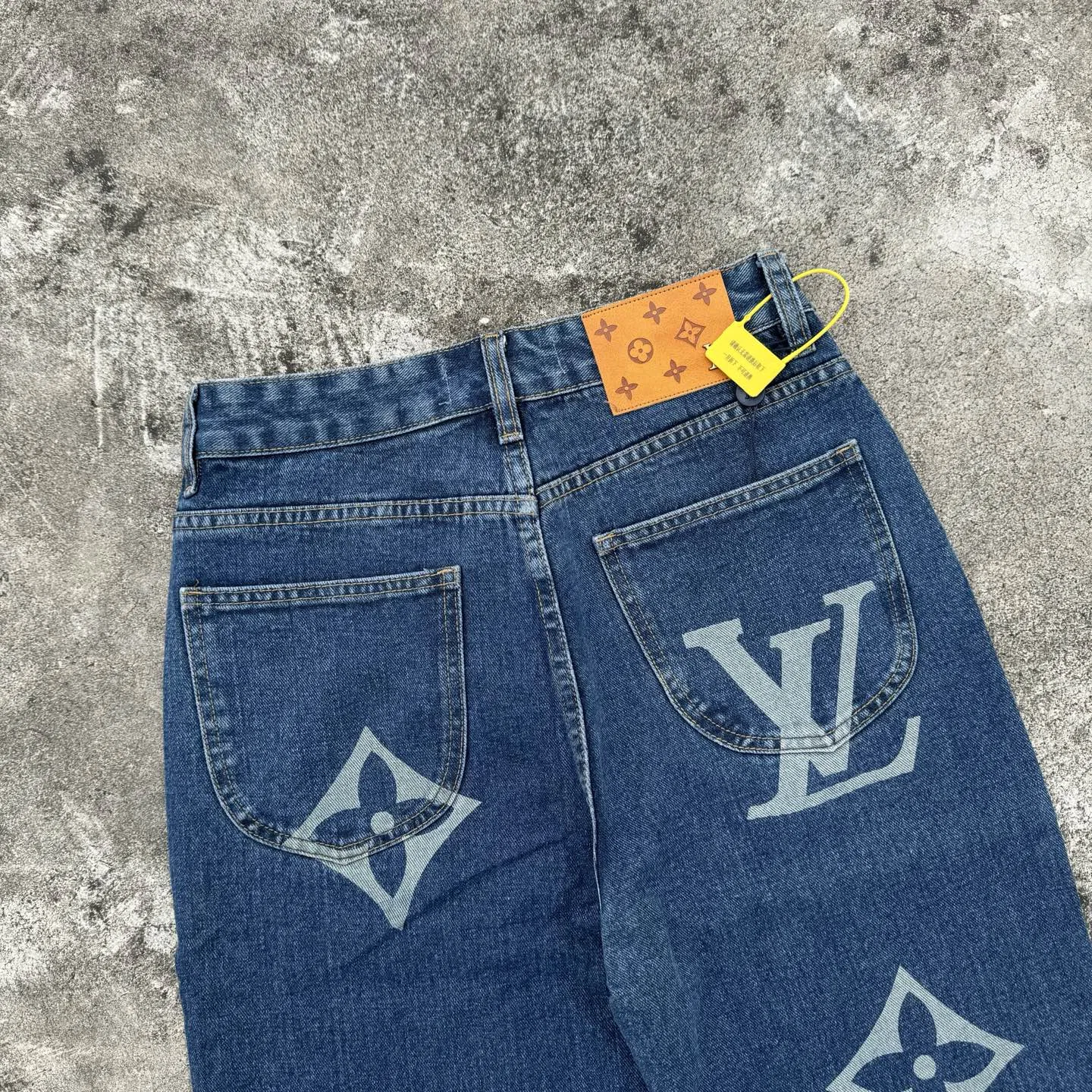 LV 27FW PXOPLTT 051 데님팬츠 6