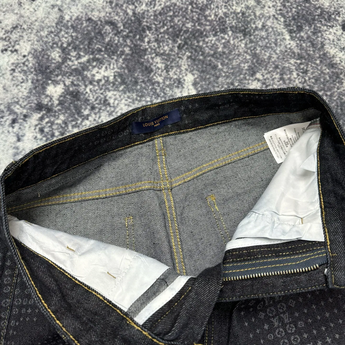 LV 27FW PXOPLTT 054 데님팬츠 5
