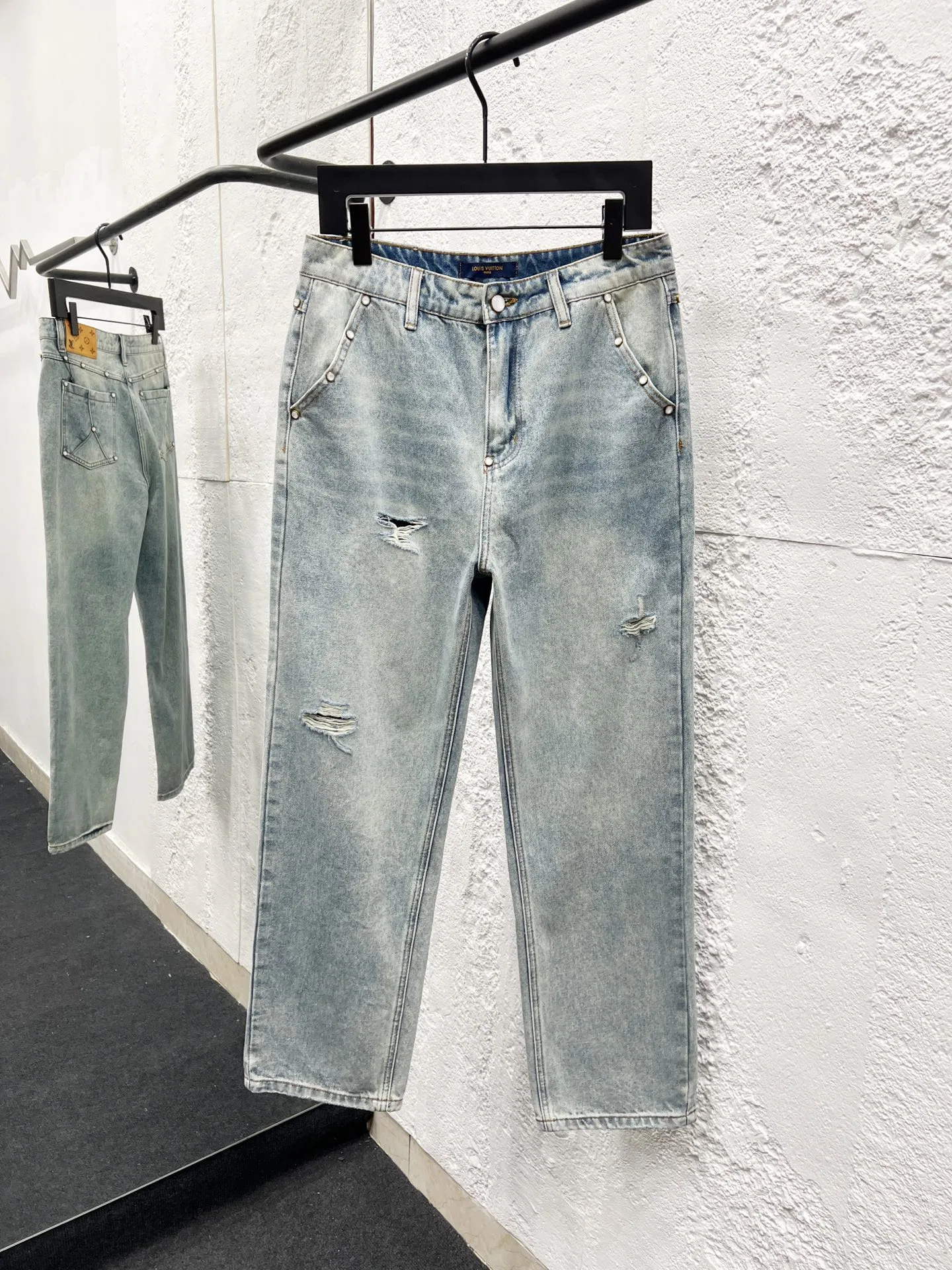 LV 27FW PXOPLTT 065 데님팬츠