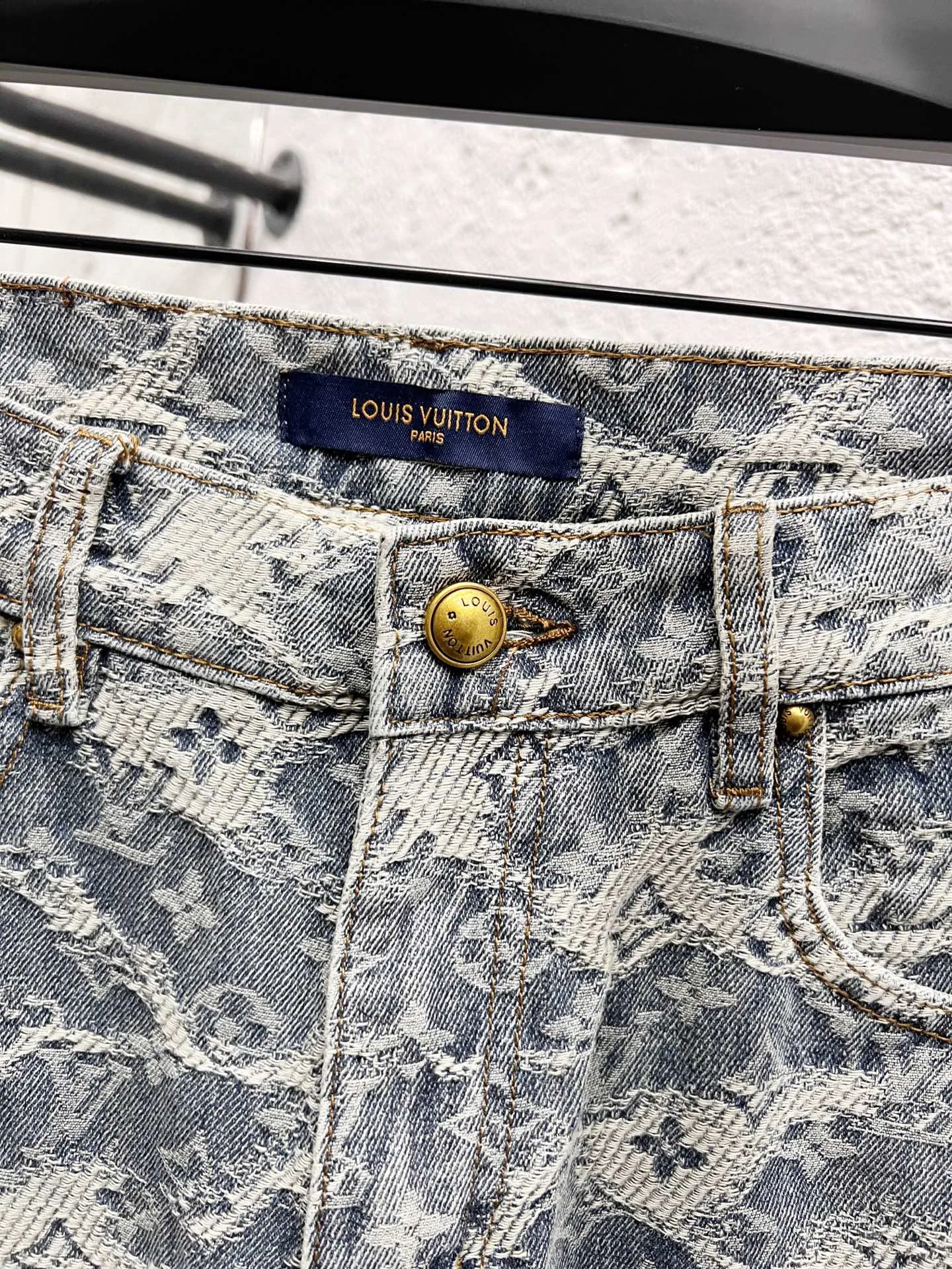 LV 27FW PXOPLTT 069 데님팬츠 4