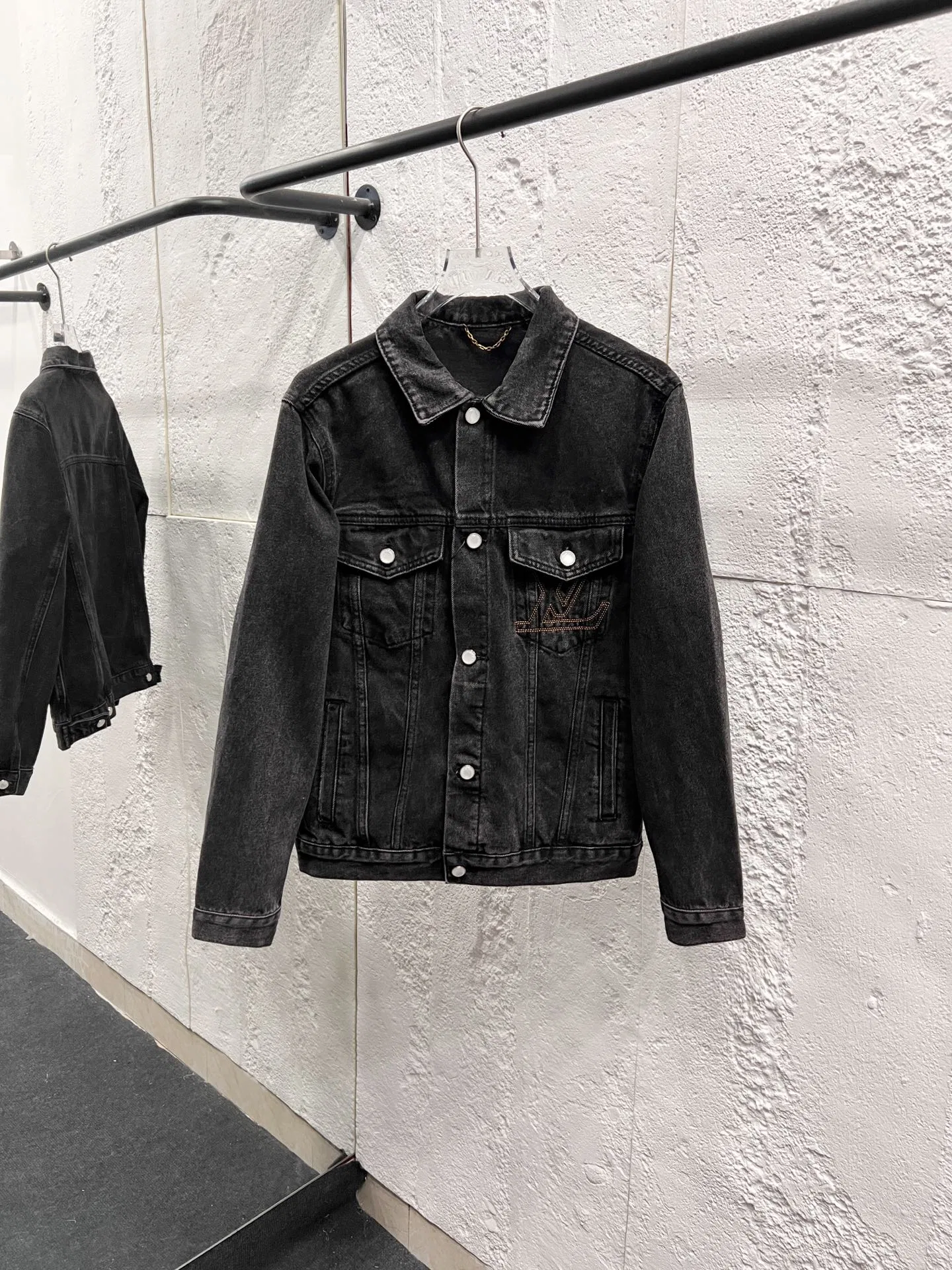 LV 27FW PXOPLTT 070 데님자켓 3