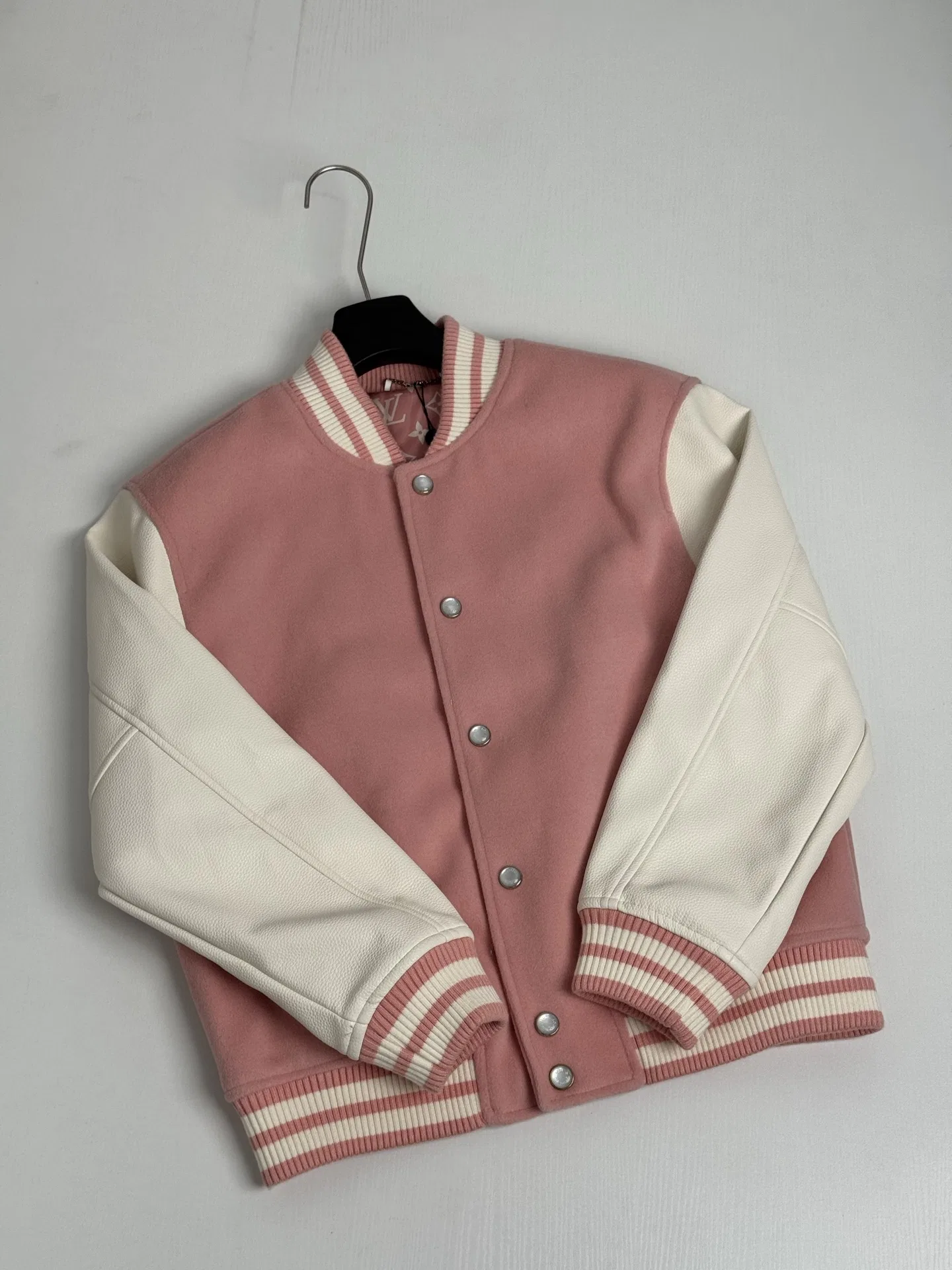 LV 27FW QBTUMXL 018 스타디움자켓 3