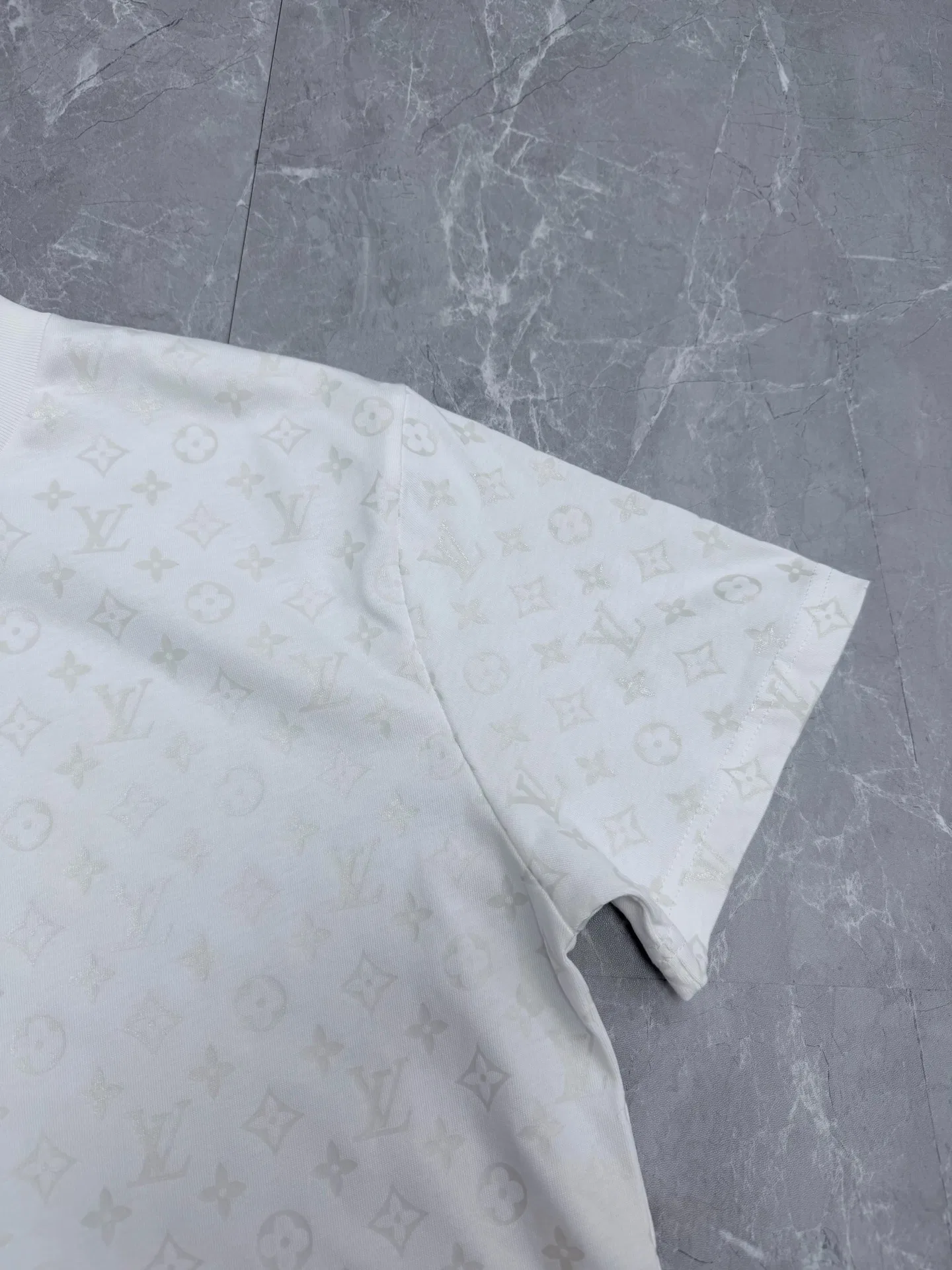 LV 27FW QBTUMXL 021 반팔티셔츠 3