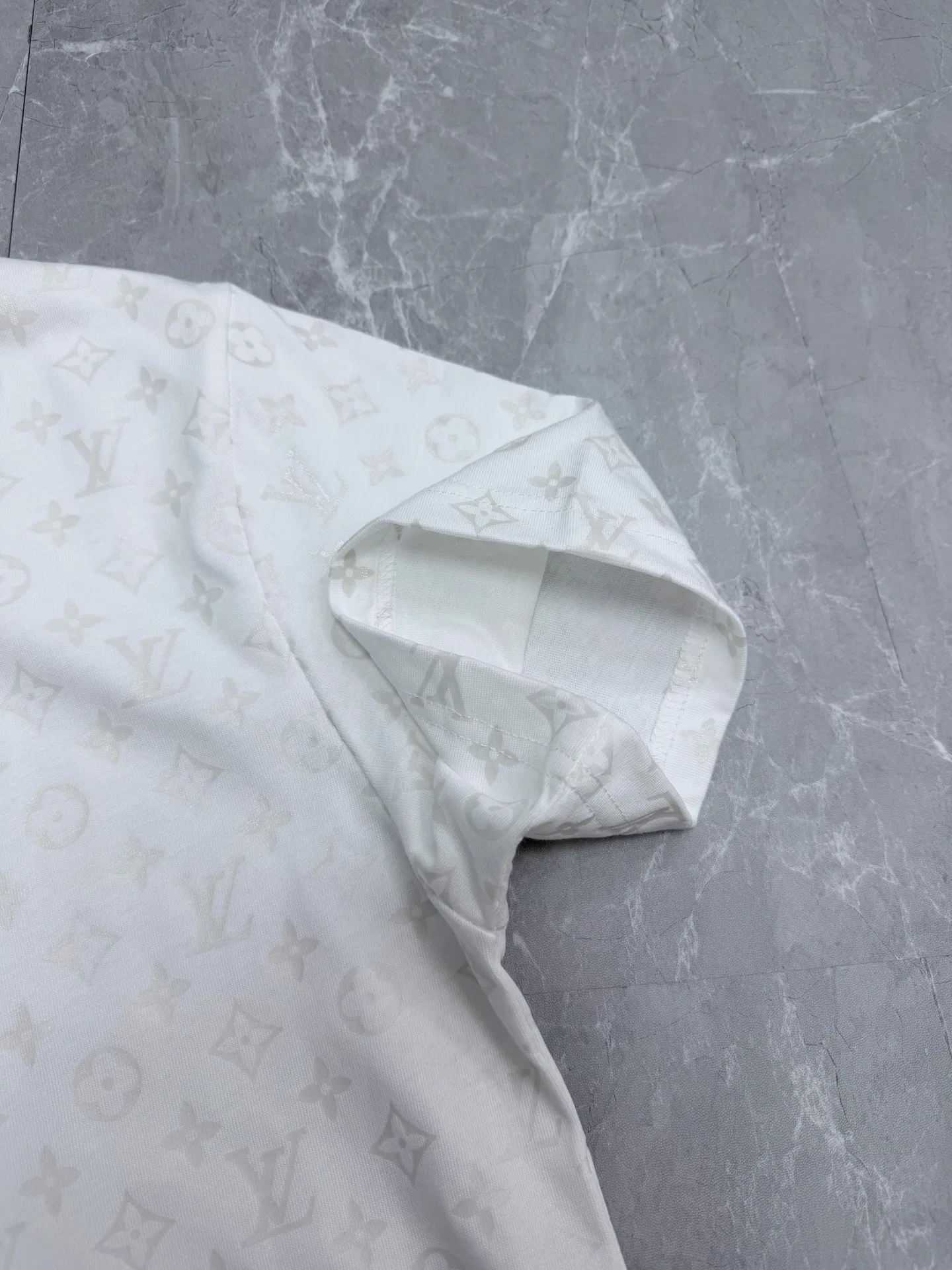 LV 27FW QBTUMXL 021 반팔티셔츠 4