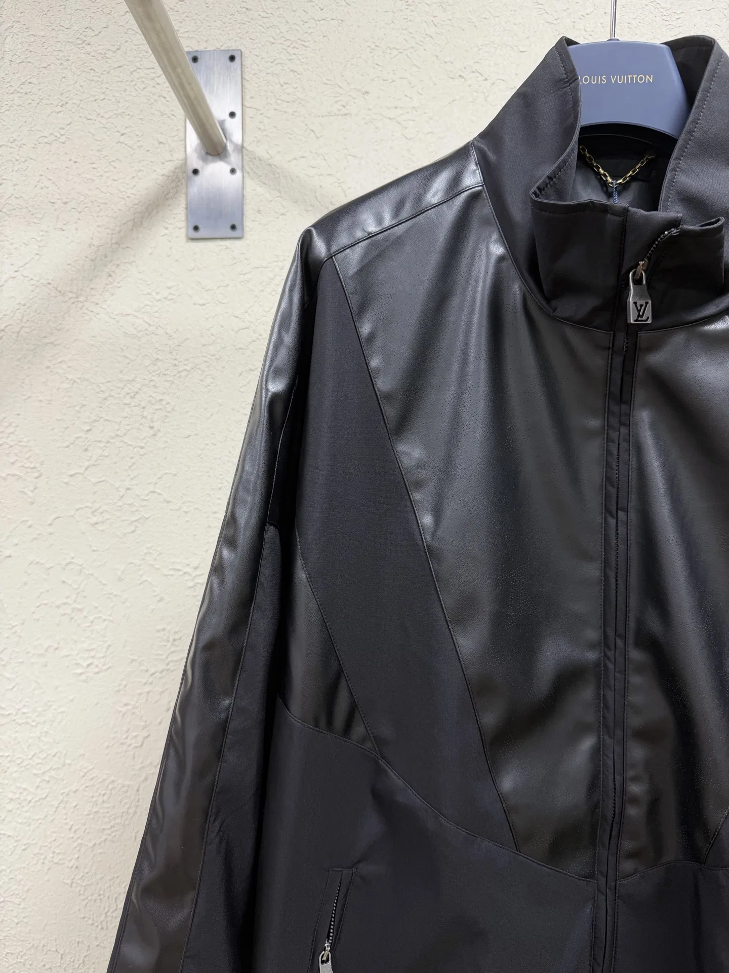 LV 27FW QBTUMXL 024 자켓 4