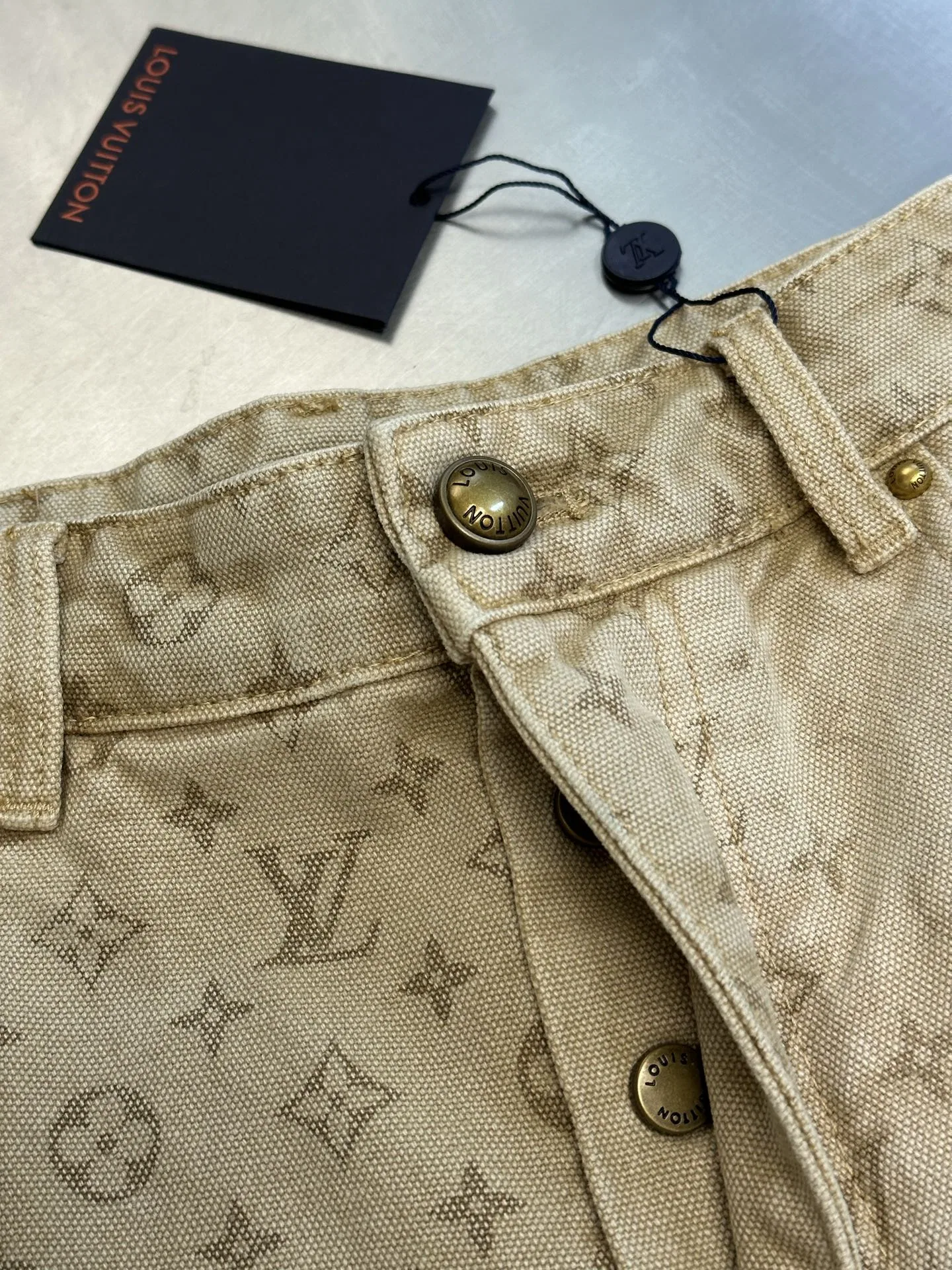LV 27FW QBTUMXL 040 데님팬츠 5