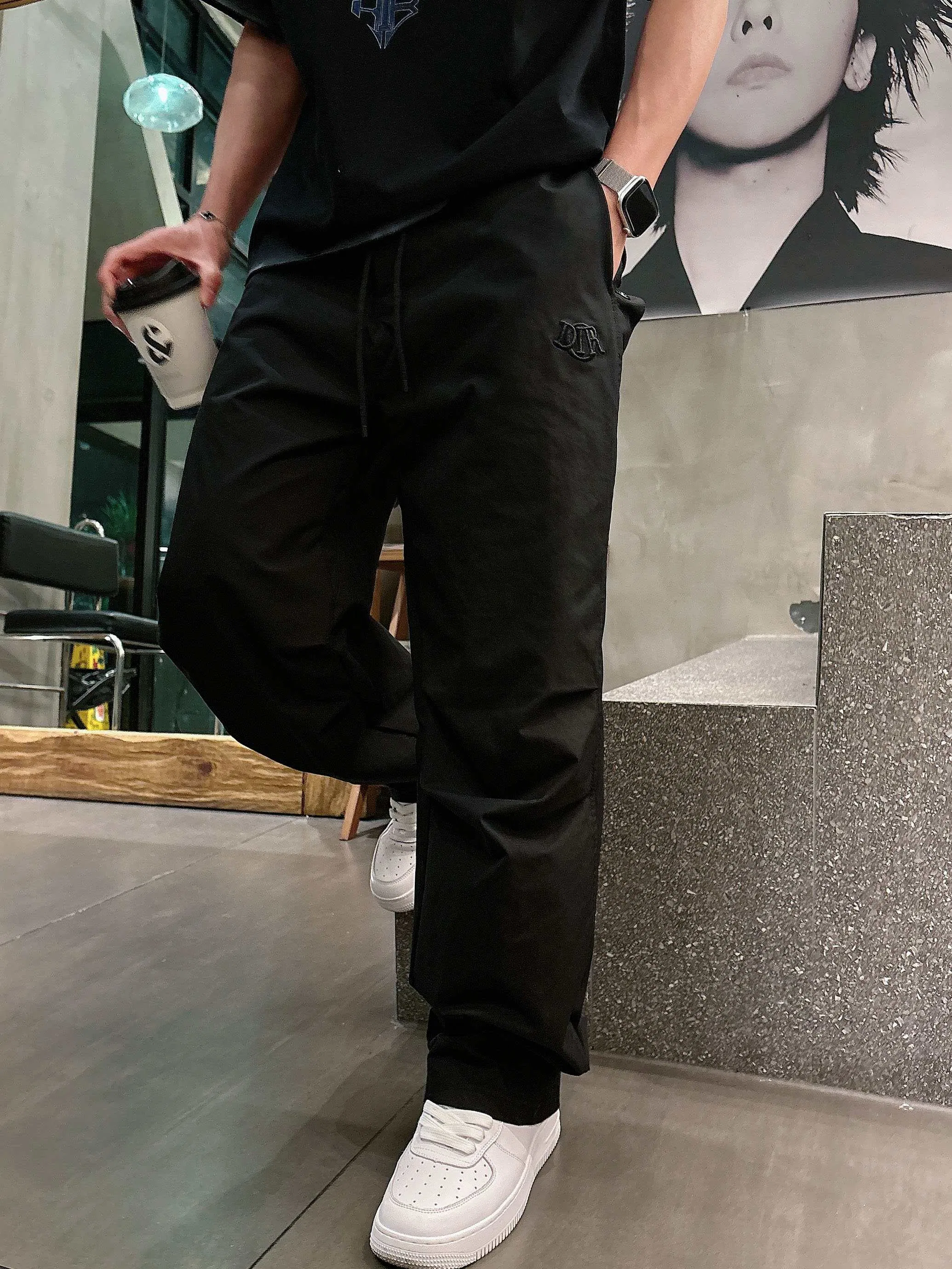 LV 27FW QCYEEAU 001 카고팬츠