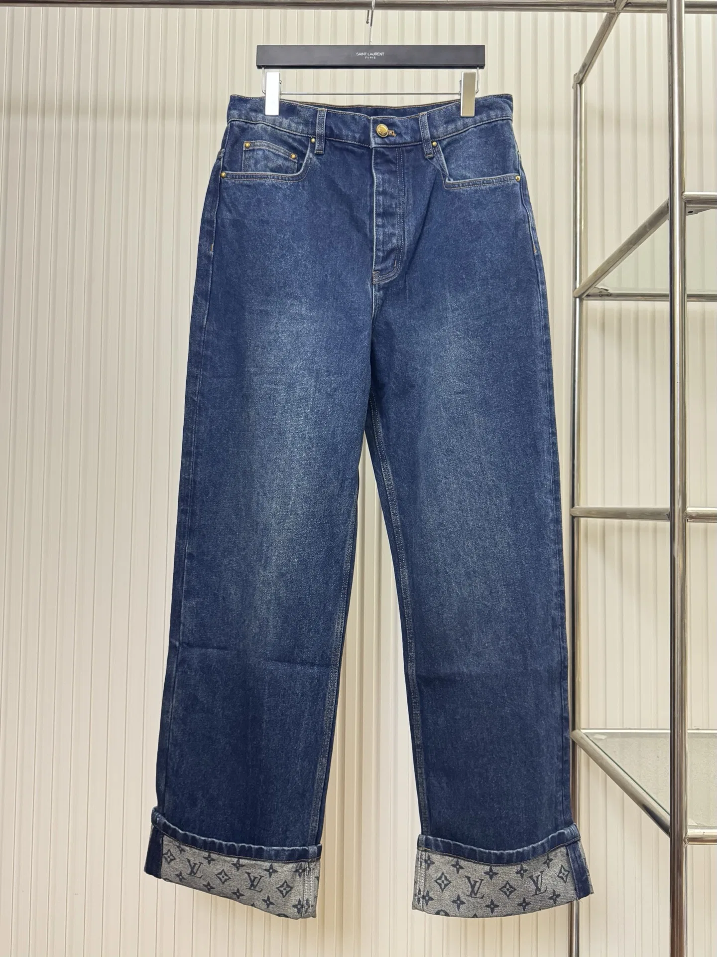 LV 27FW QCYEEAU 006 데님팬츠