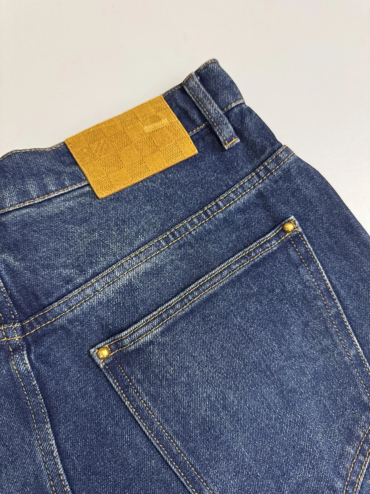 LV 27FW QCYEEAU 006 데님팬츠 5
