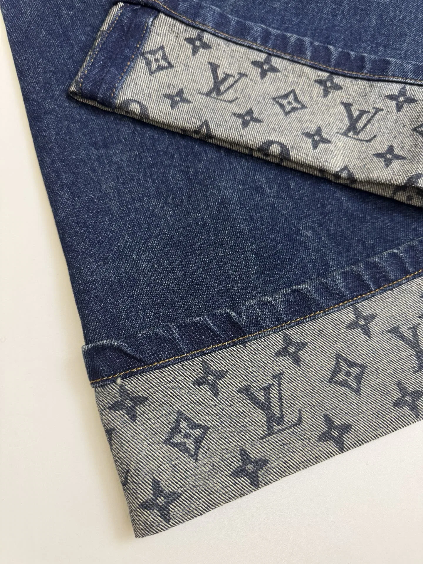 LV 27FW QCYEEAU 006 데님팬츠 6