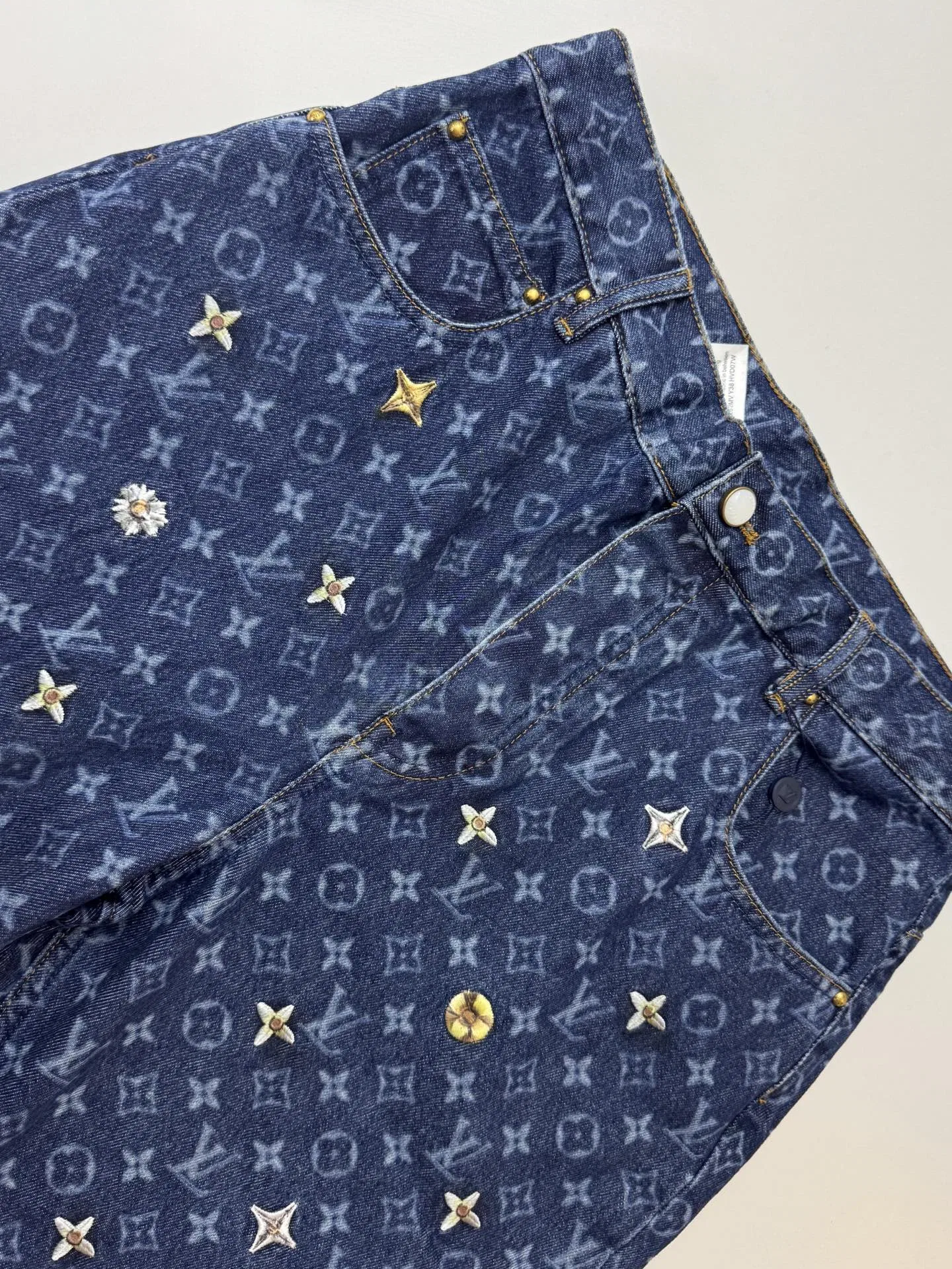 LV 27FW QCYEEAU 007 데님팬츠 4