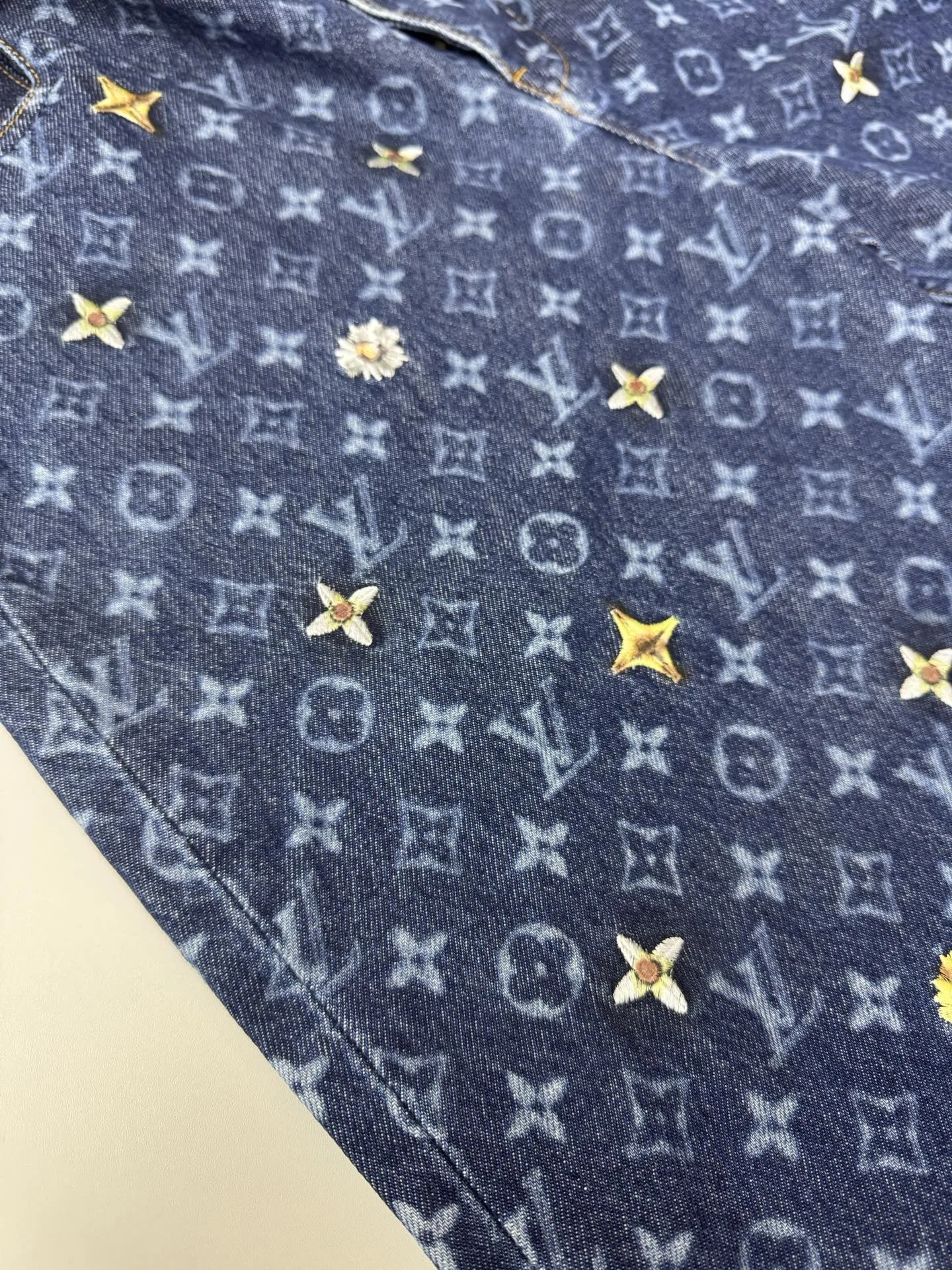 LV 27FW QCYEEAU 007 데님팬츠 6