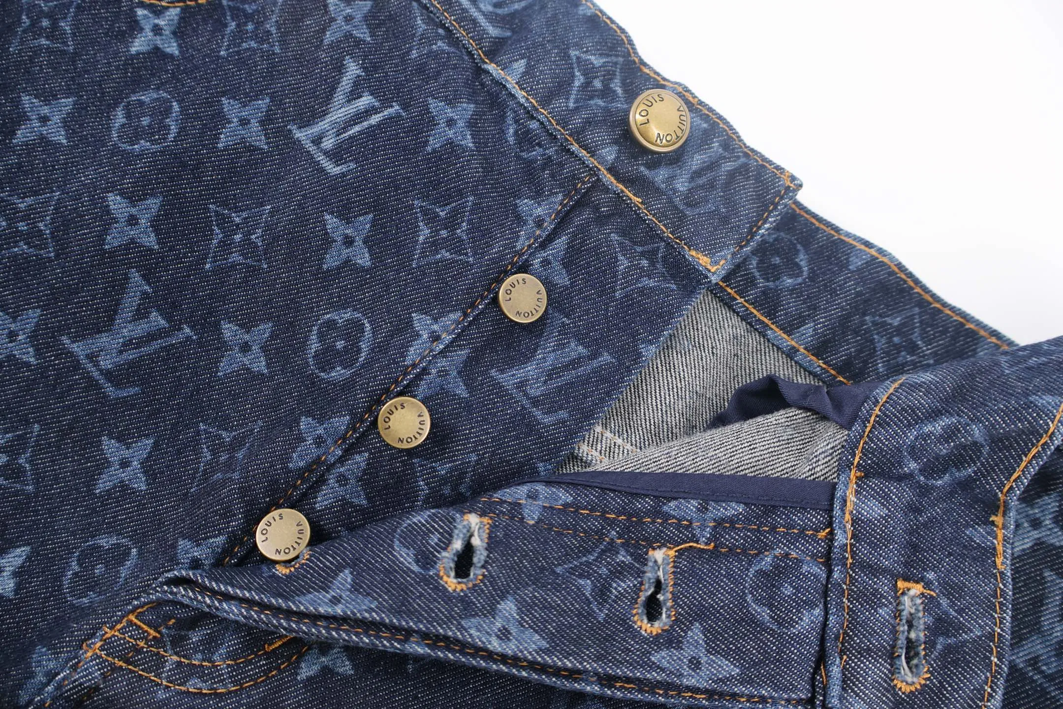 LV 27FW QCYEEAU 023 데님숏츠 3