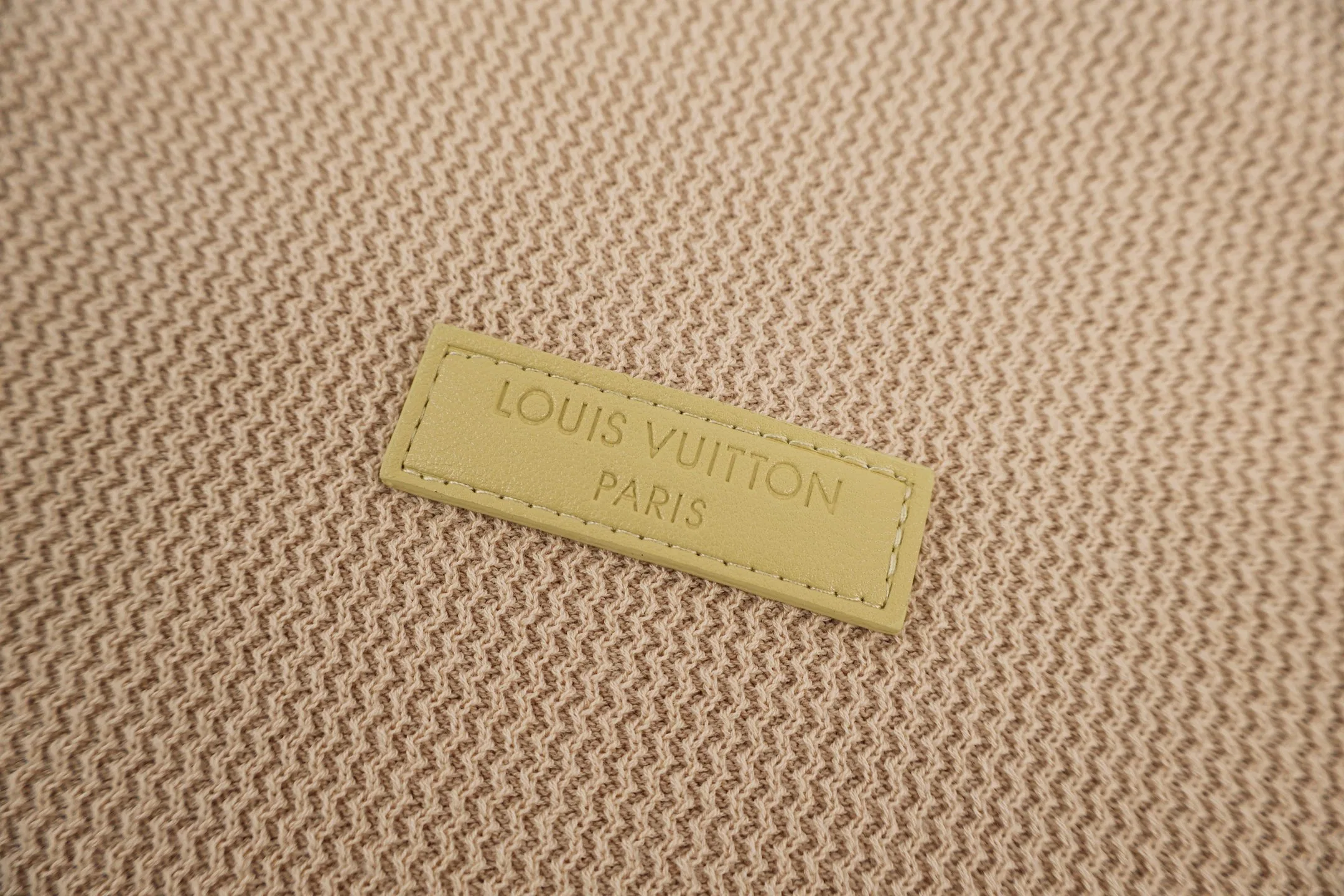 LV 27FW QCYEEAU 032 폴로반팔티셔츠 3