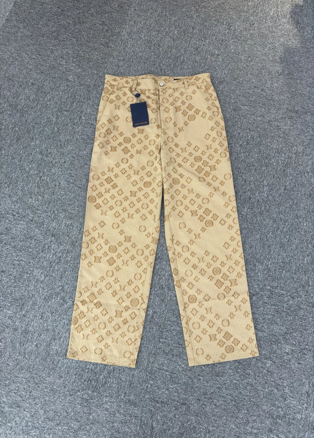 LV 27FW QCYEEAU 040 데님팬츠