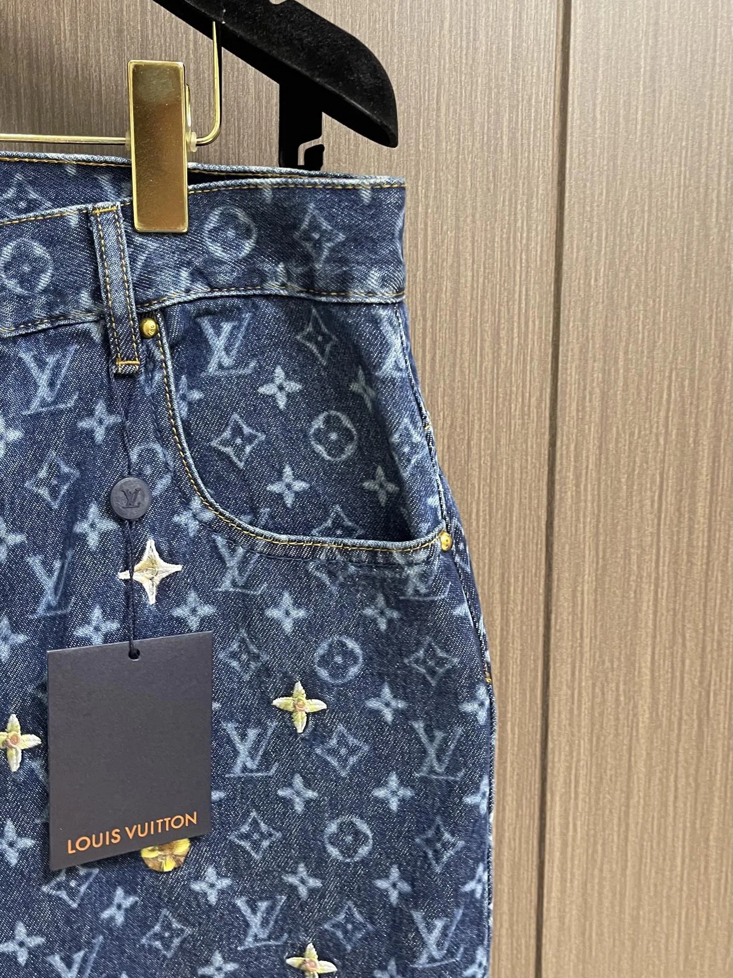 LV 27FW QVUSQNN 006 데님팬츠 4