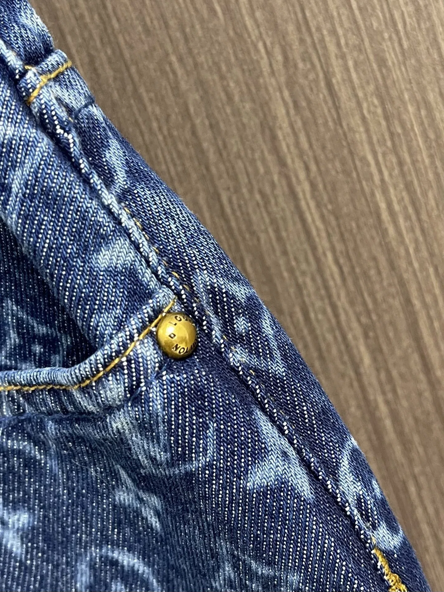LV 27FW QVUSQNN 006 데님팬츠 5