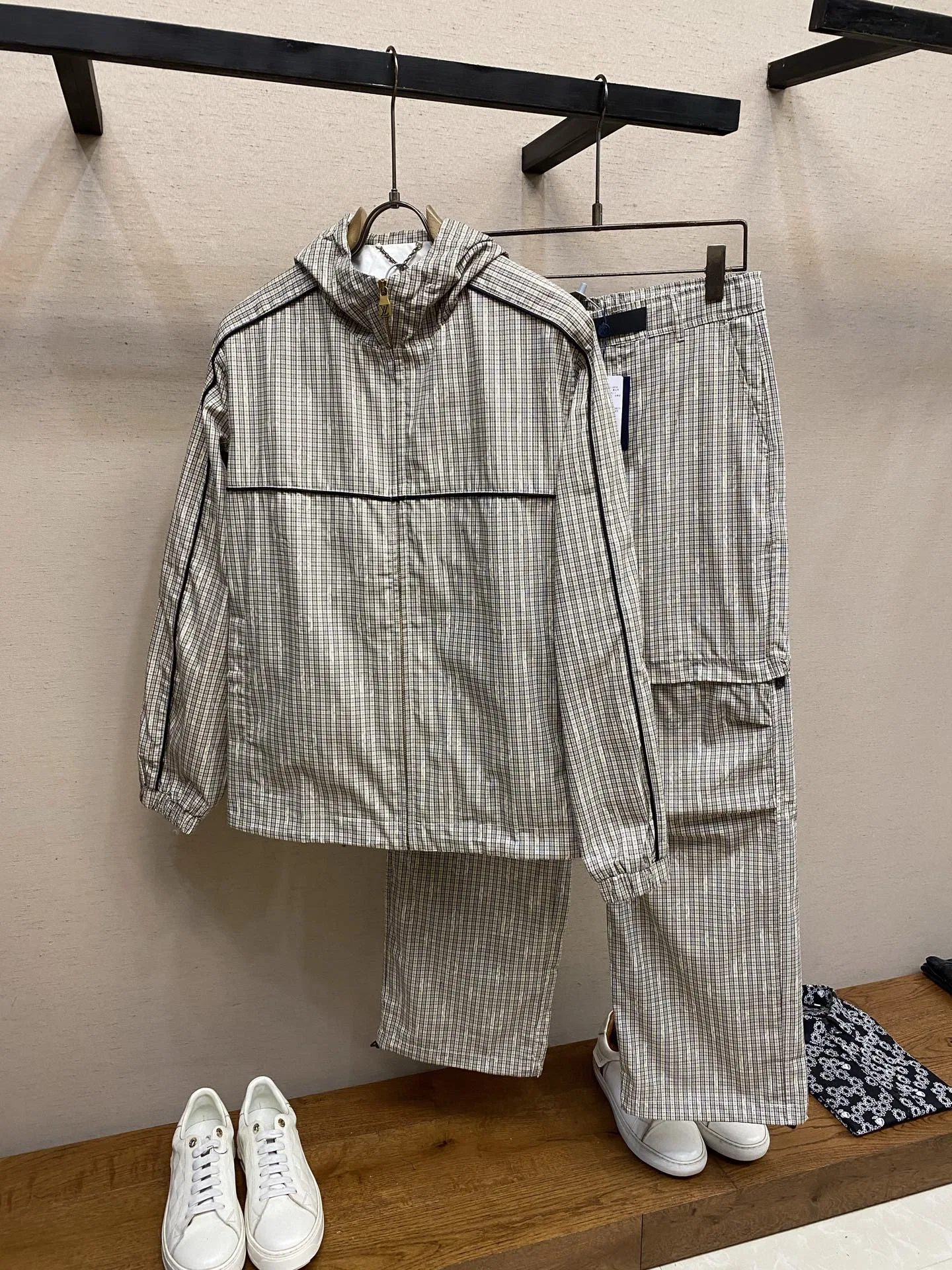 LV 27FW QVUSQNN 084 카고팬츠 3