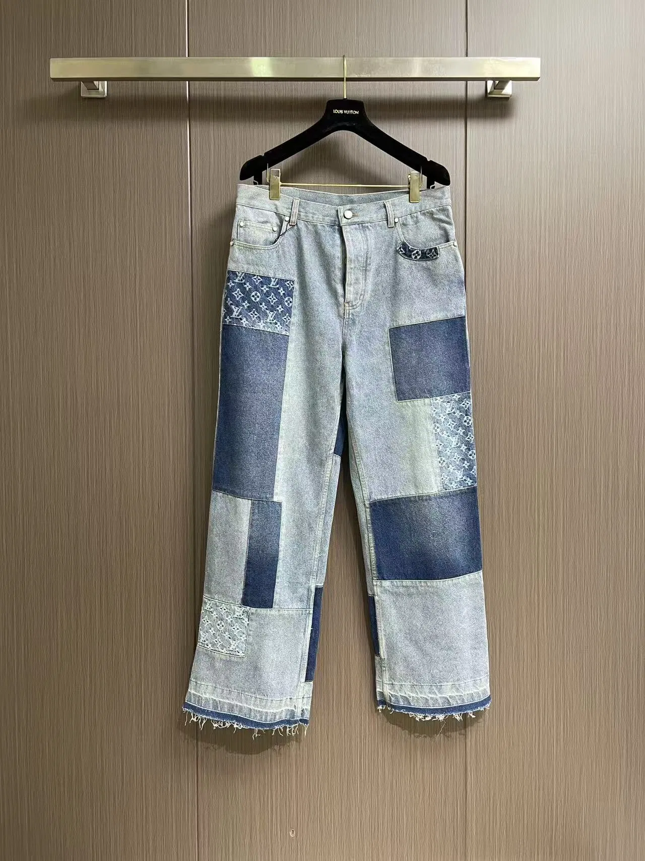 LV 27FW QVUSQNN 095 데님팬츠