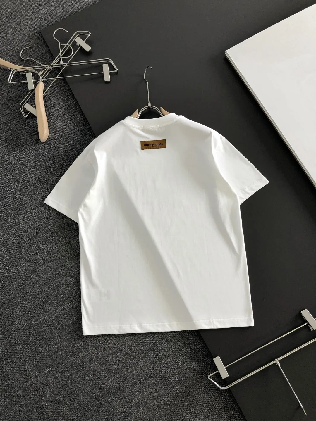 LV 27FW QVUSQNN 100 반팔티셔츠 6