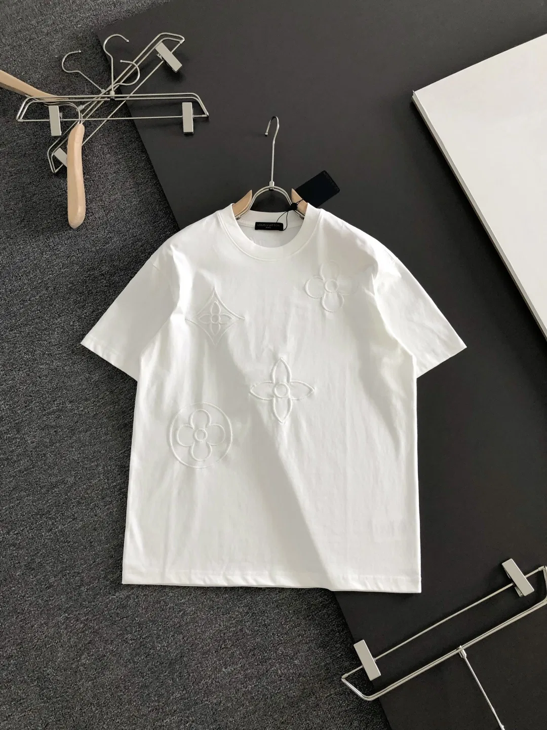 LV 27FW QVUSQNN 103 반팔티셔츠