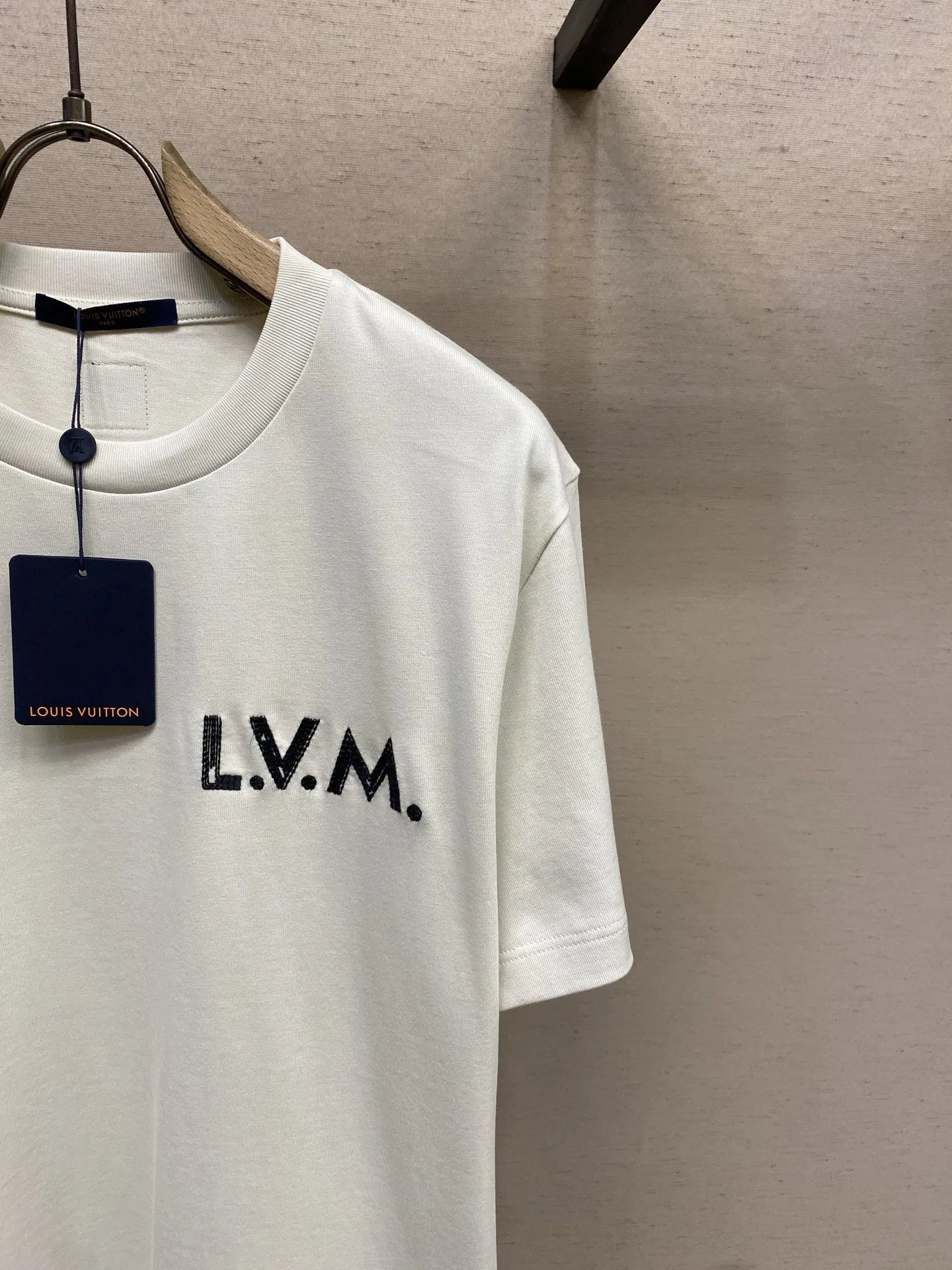 LV 27FW QVUSQNN 136 반팔티셔츠 4