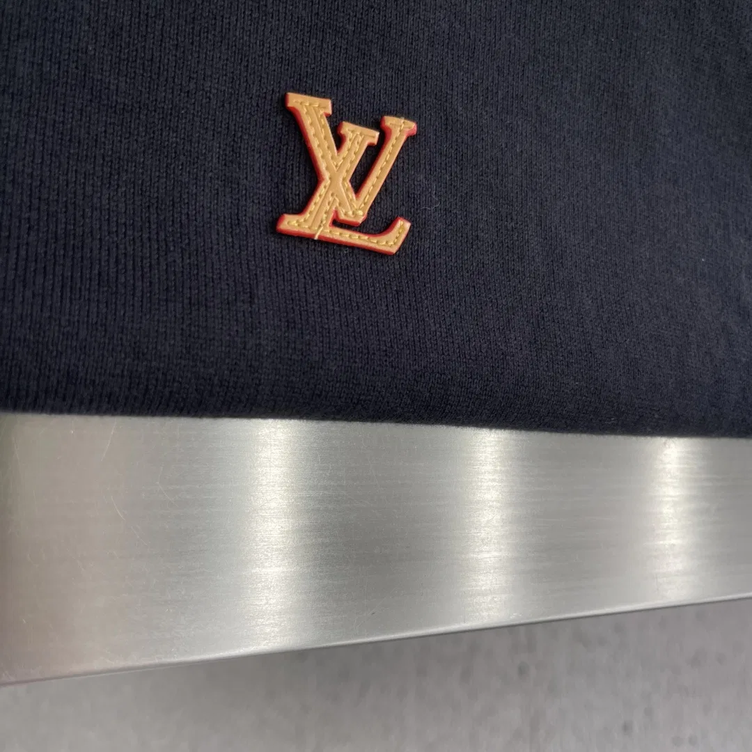 LV 27FW QVUSQNN 148 폴로반팔티셔츠 4