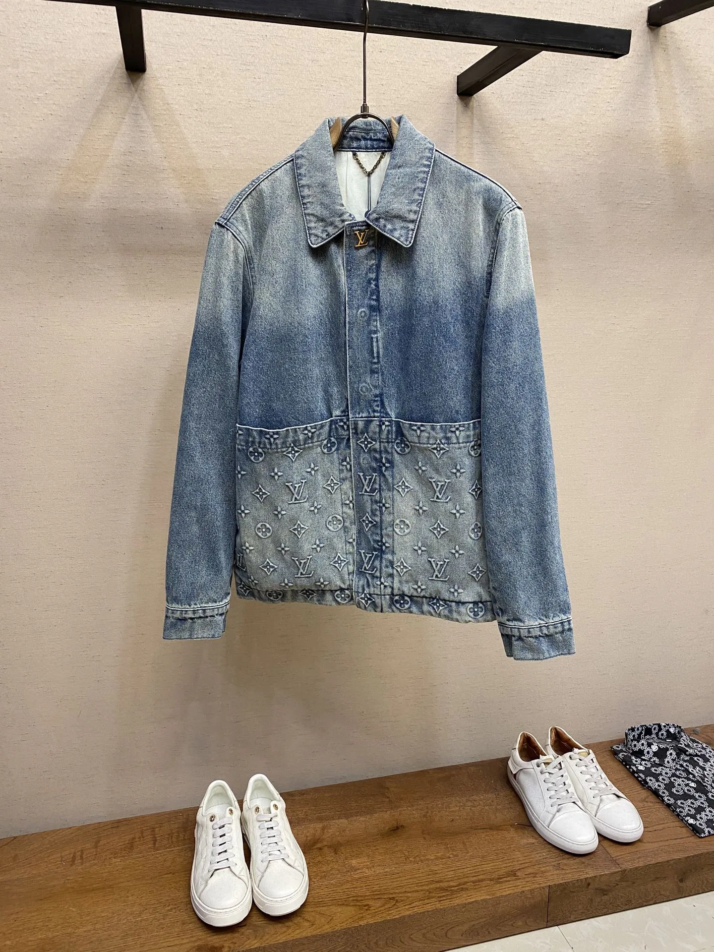 LV 27FW QVUSQNN 169 데님자켓