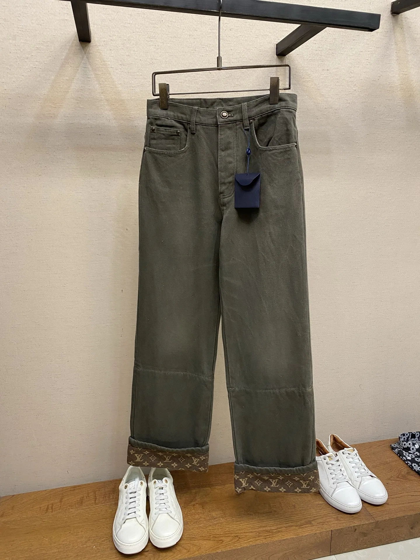 LV 27FW QVUSQNN 179 데님팬츠