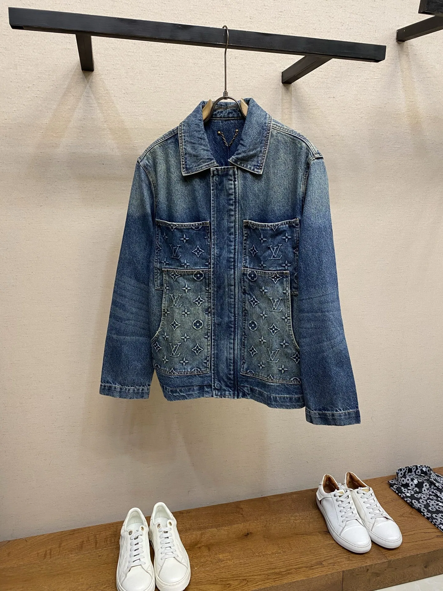 LV 27FW QVUSQNN 195 데님자켓
