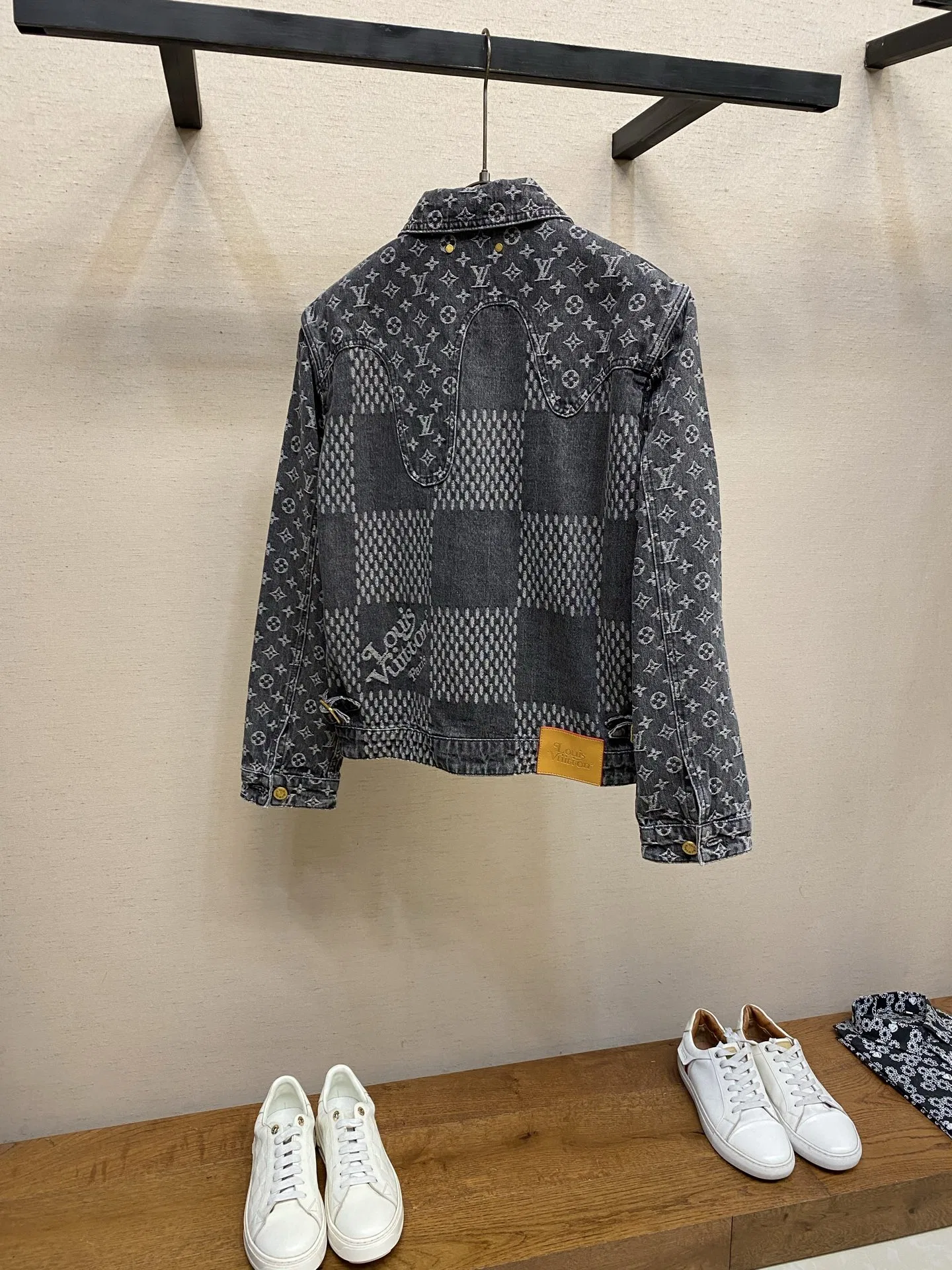 LV 27FW QVUSQNN 197 데님자켓